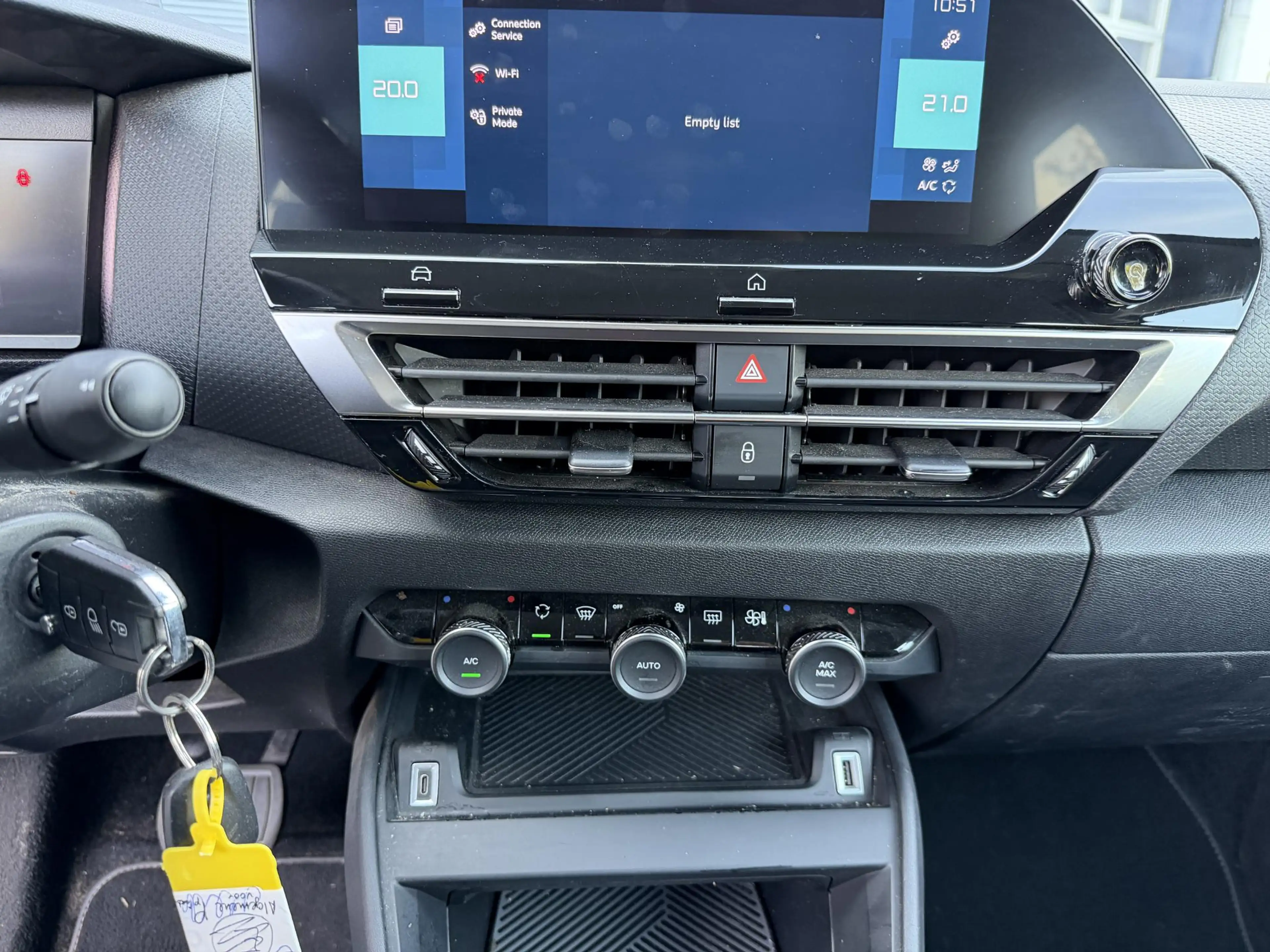 Citroen E-C4 Electric Feel Pack 50 kWh Navigatie | Climate Control | HUD — photo 12
