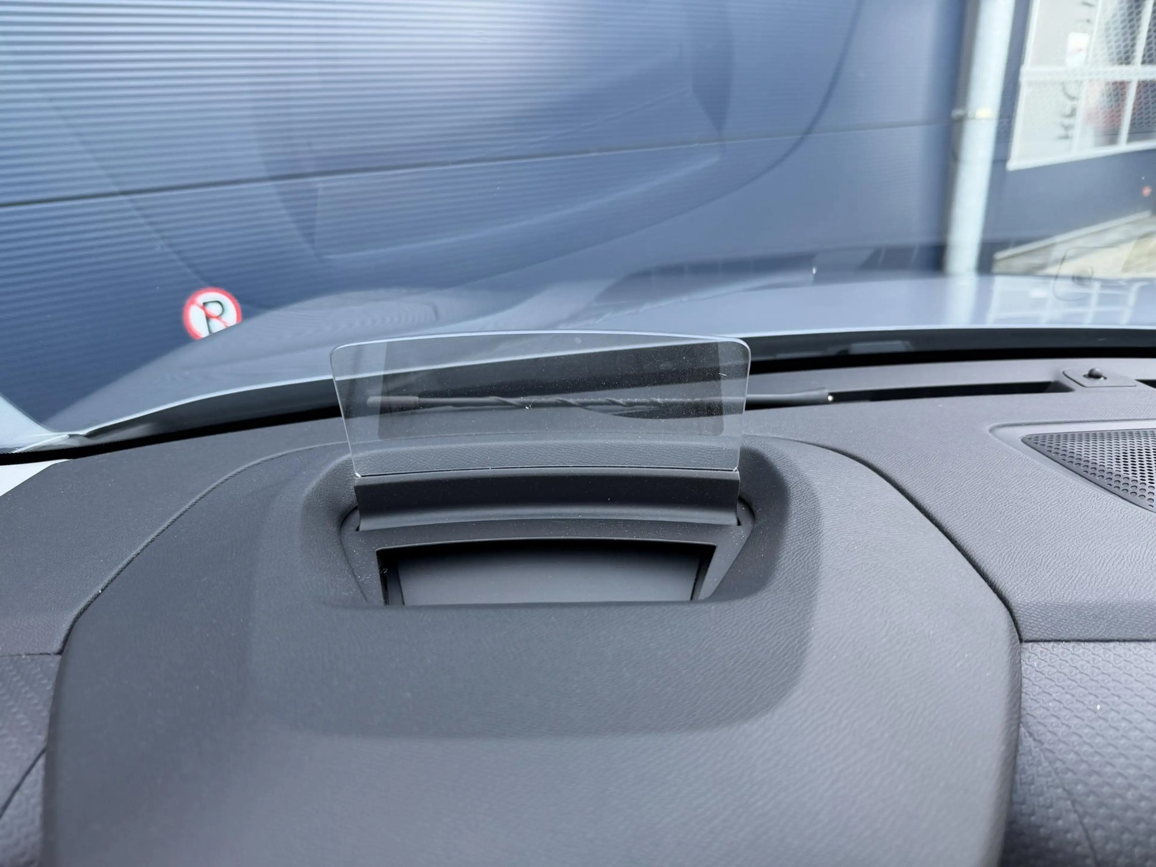 Citroen E-C4 Electric Feel Pack 50 kWh Navigatie | Climate Control | HUD — photo 10