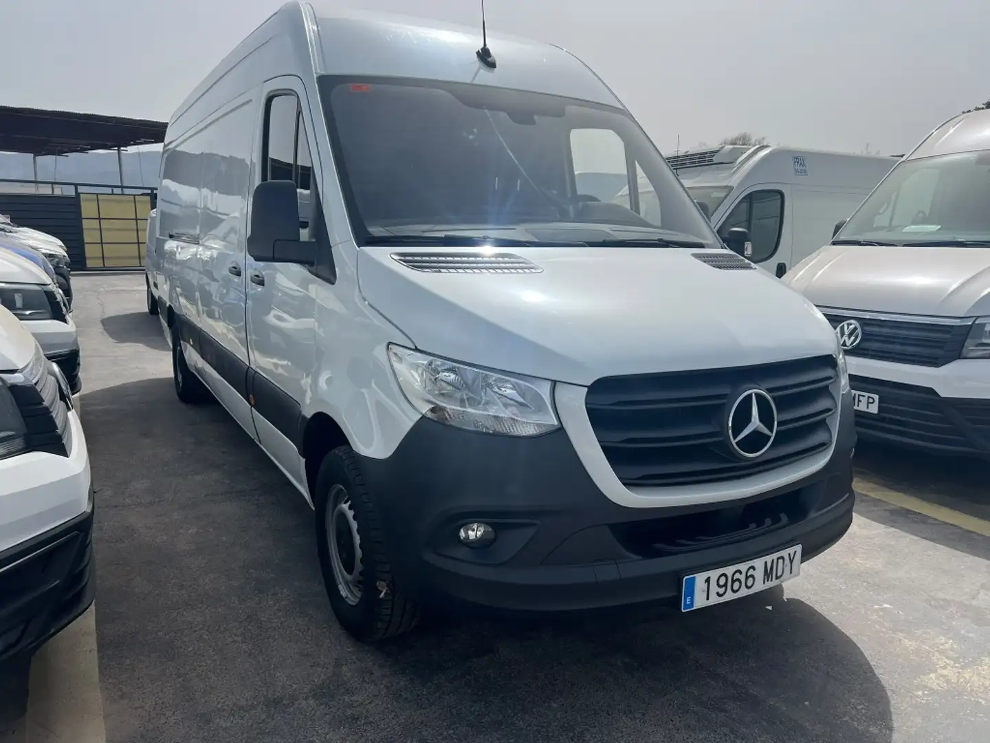 Mercedes-Benz Sprinter Furgón 315CDI Extralargo T.E. tT Blanco - 2