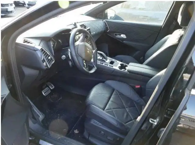 DS Automobiles DS 7 Crossback view 4