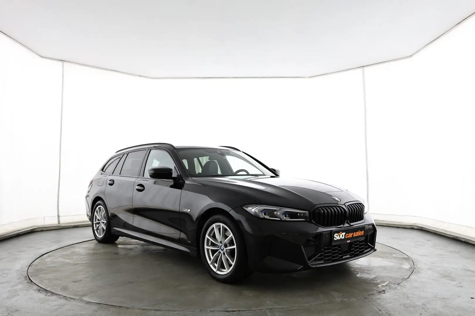 BMW 330 e M Sport|ACC|ad.LED|RFK|HiFi|el.Sitze|SHZG Noir - 1