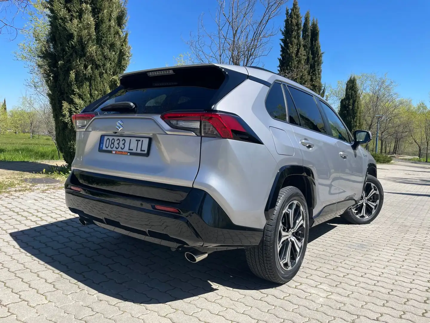Suzuki Across 4WD 2.5 PHEV 306cv. *IVA deducible* *51.000 km* *F Gris - 2