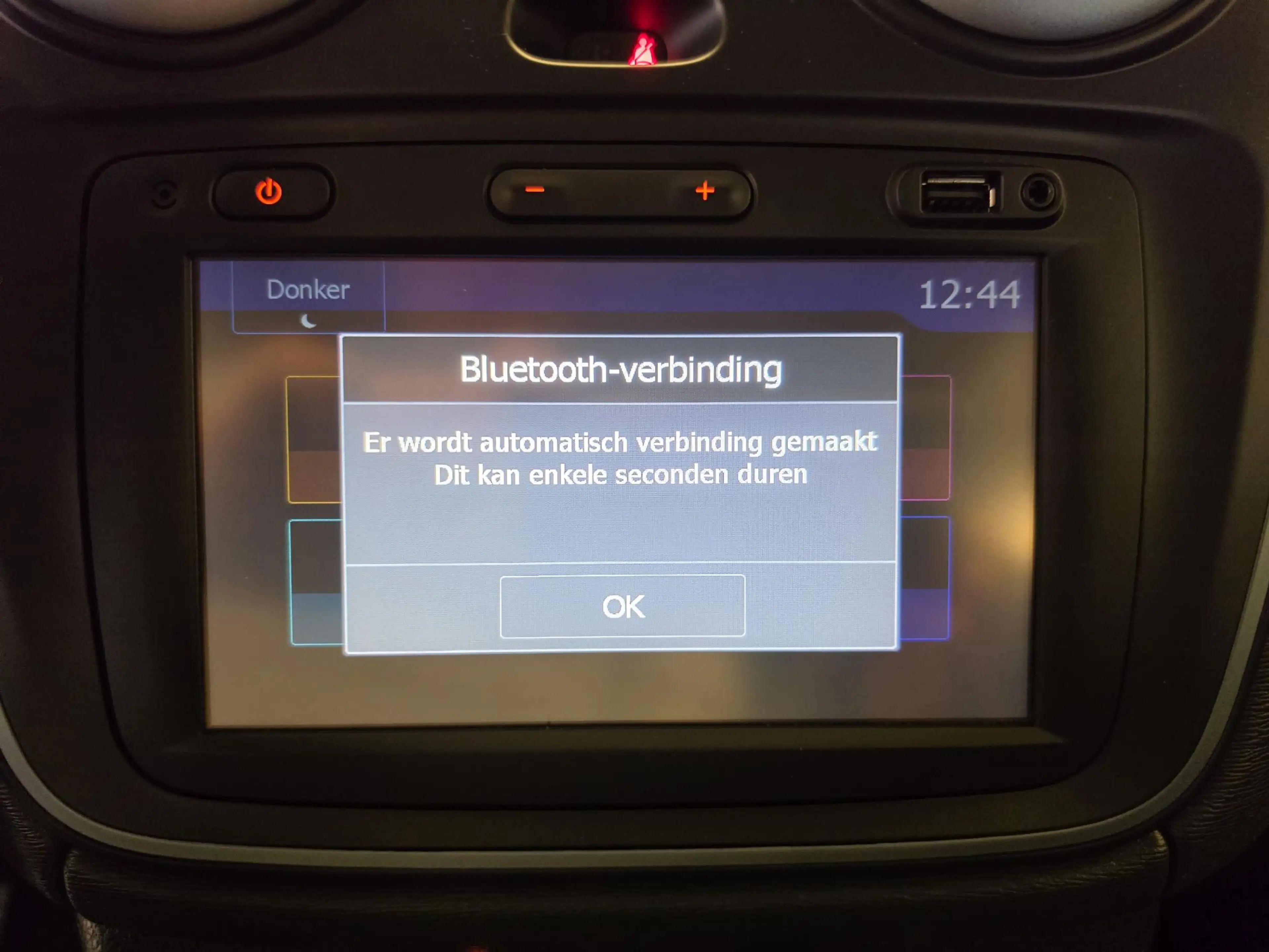 Dacia Lodgy 1.2 TCe Stepway 5p. | Navigatie | Parkeersensoren — photo 29
