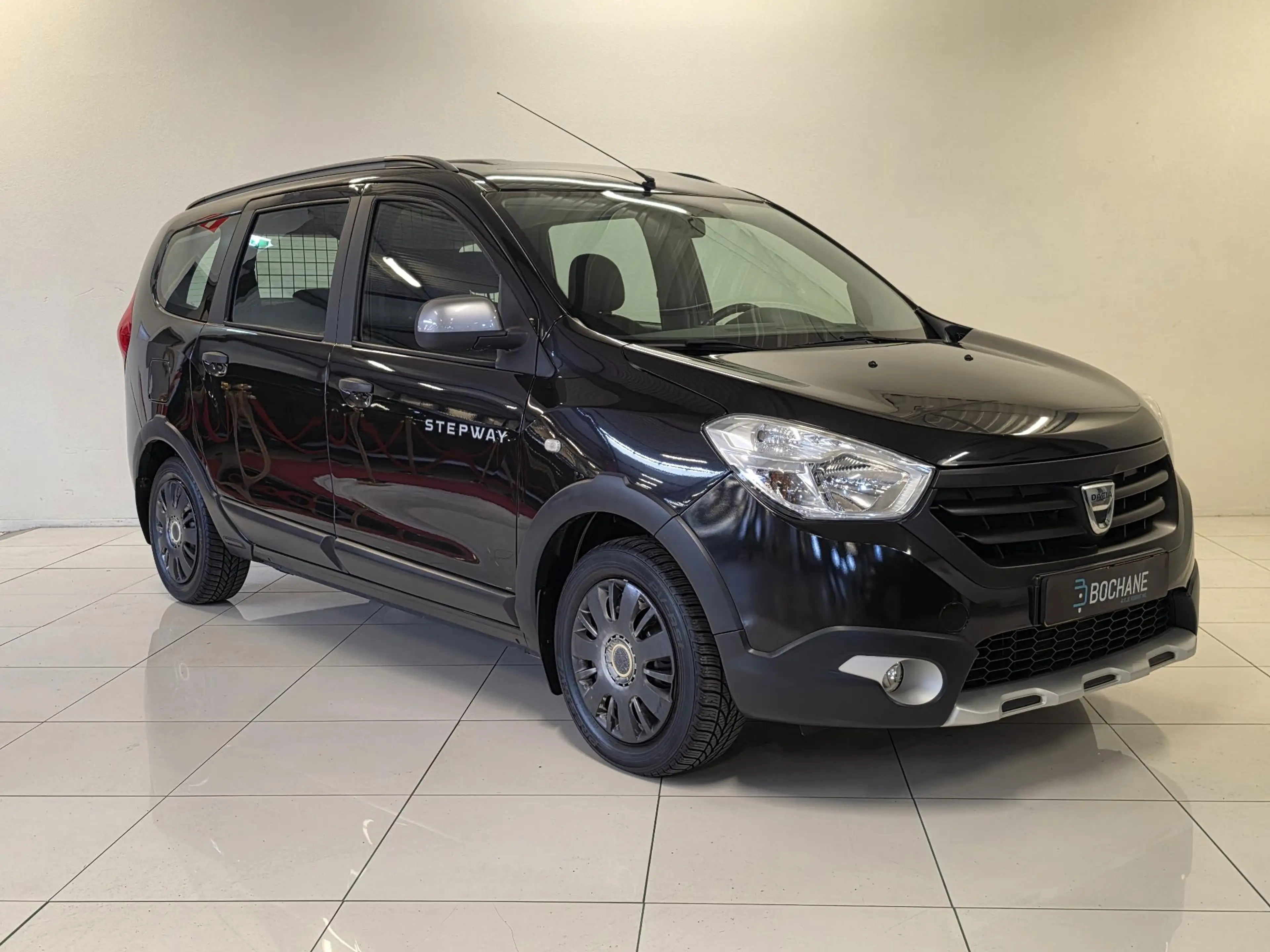 Dacia Lodgy 1.2 TCe Stepway 5p. | Navigatie | Parkeersensoren — photo 8