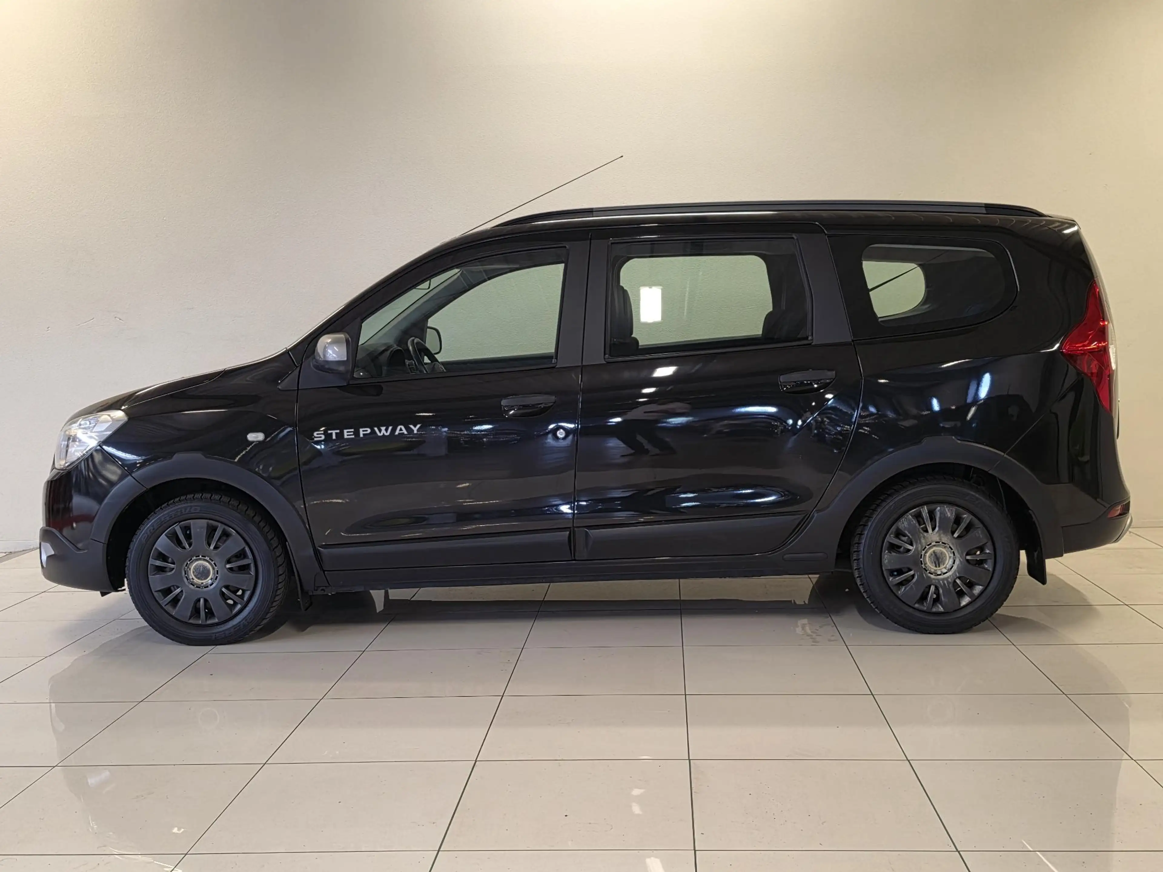 Dacia Lodgy 1.2 TCe Stepway 5p. | Navigatie | Parkeersensoren — photo 16