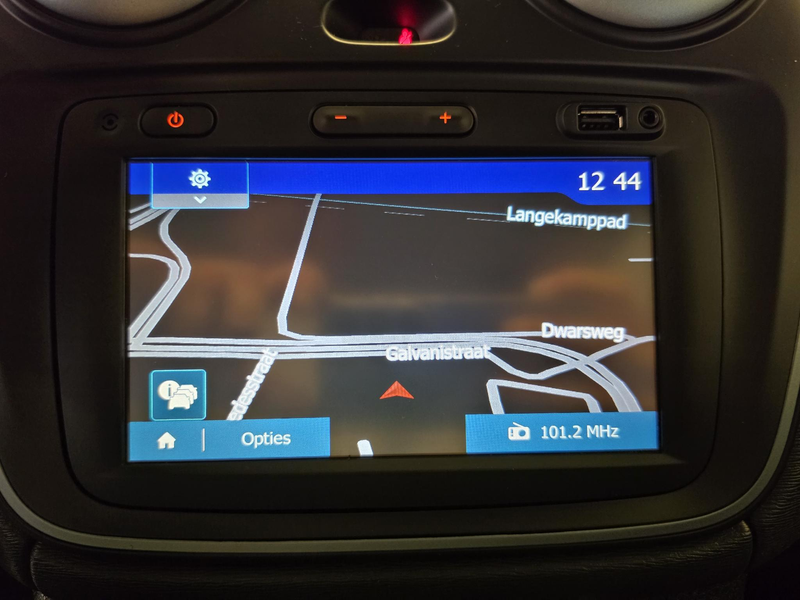 Dacia Lodgy 1.2 TCe Stepway 5p. | Navigatie | Parkeersensoren — photo 2