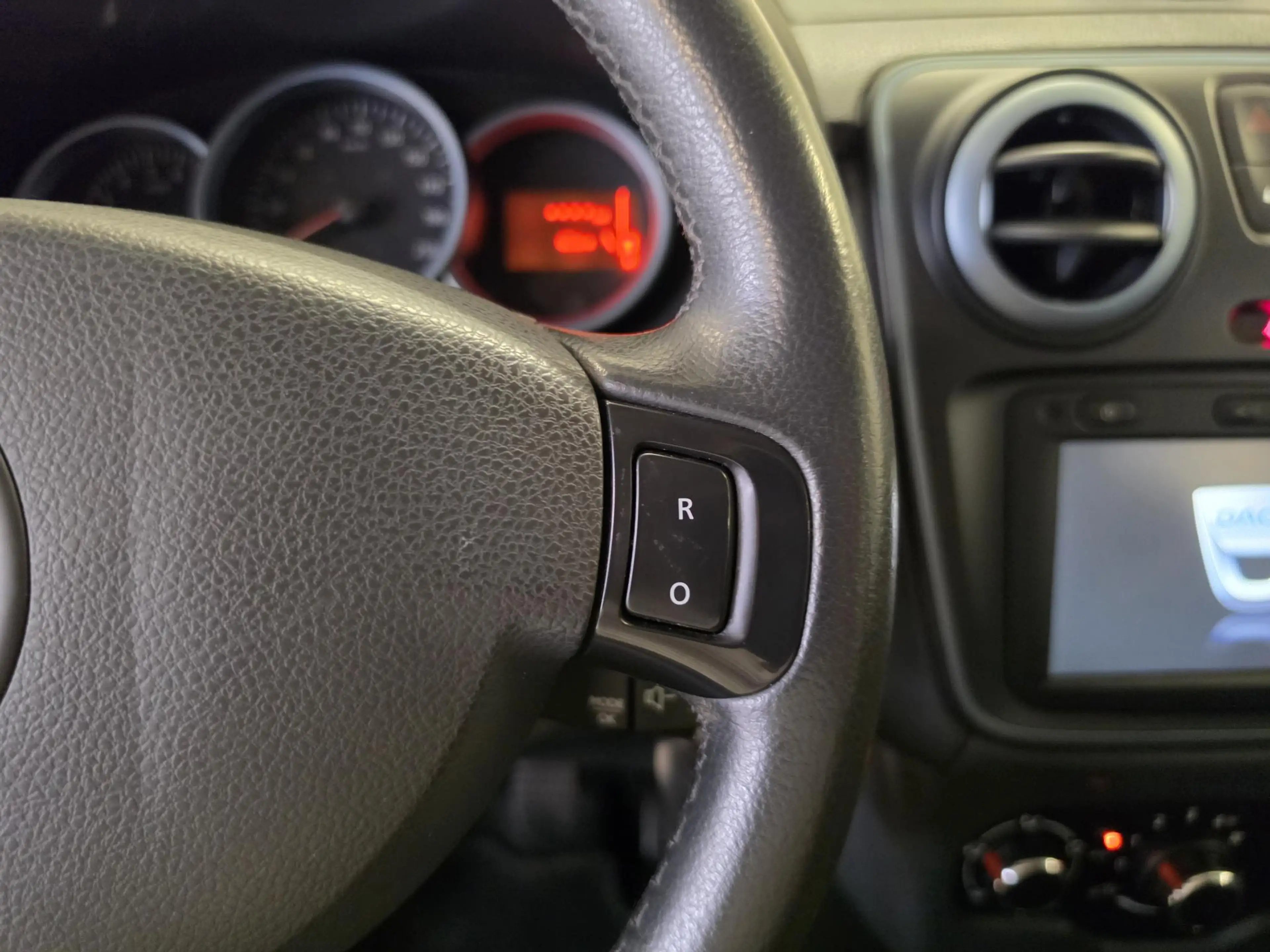 Dacia Lodgy 1.2 TCe Stepway 5p. | Navigatie | Parkeersensoren — photo 21