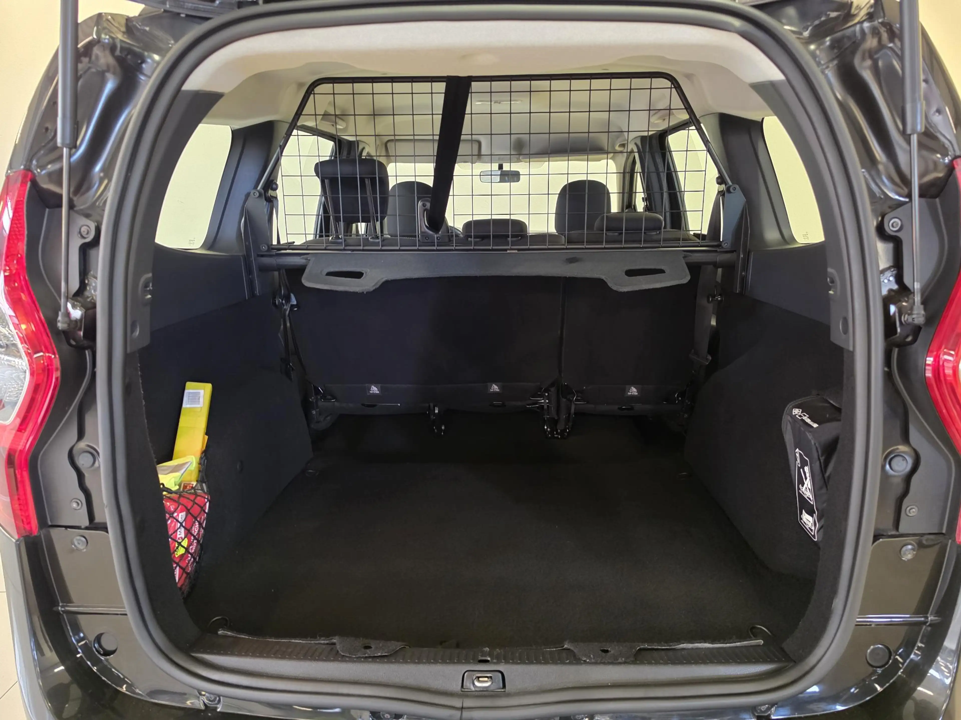 Dacia Lodgy 1.2 TCe Stepway 5p. | Navigatie | Parkeersensoren — photo 12
