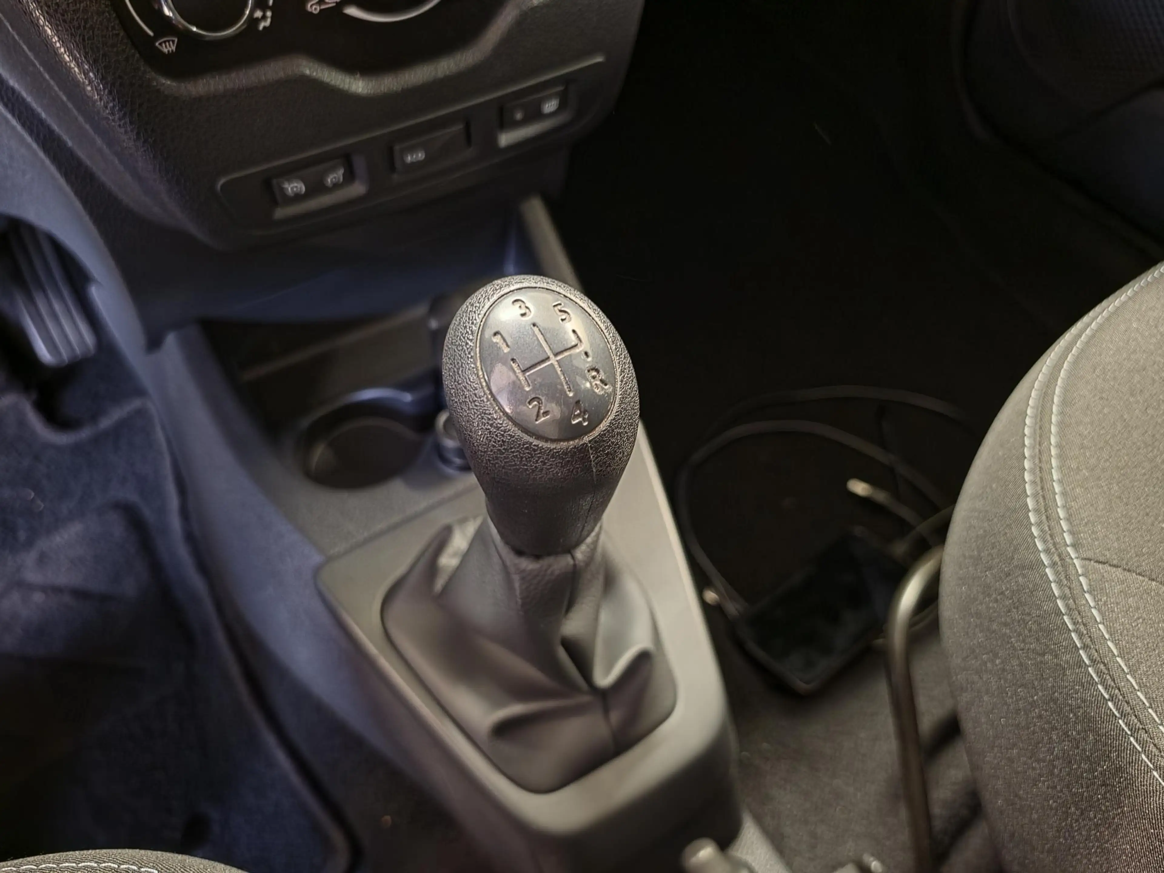 Dacia Lodgy 1.2 TCe Stepway 5p. | Navigatie | Parkeersensoren — photo 22