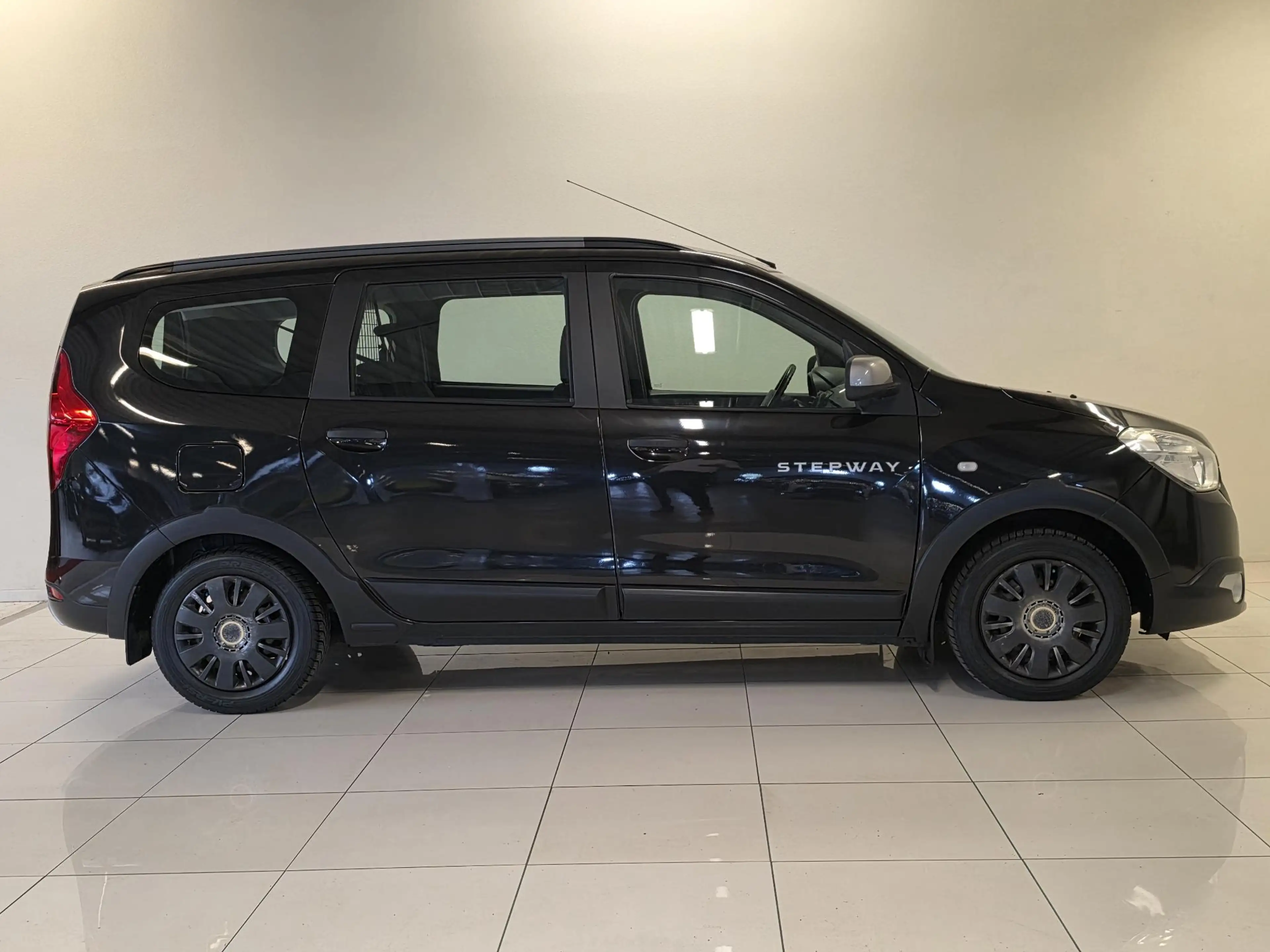 Dacia Lodgy 1.2 TCe Stepway 5p. | Navigatie | Parkeersensoren — photo 17