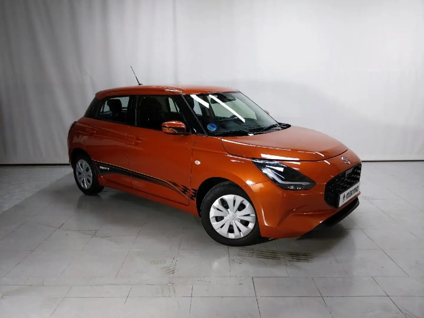 Suzuki Swift S1 1.2 83CV MICROHIBRIDO SEMINUEVO Naranja - 1