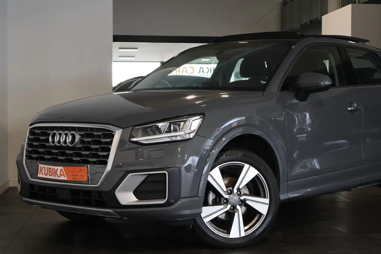 Audi Q2 35 TFSI Navi CruiseC Keyless Navi OpenD Garantie* Grau - 2