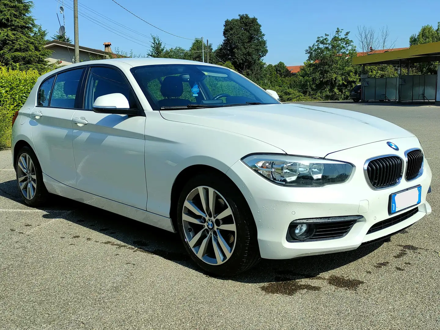 BMW 118 118d Sport 5p auto Bianco - 2