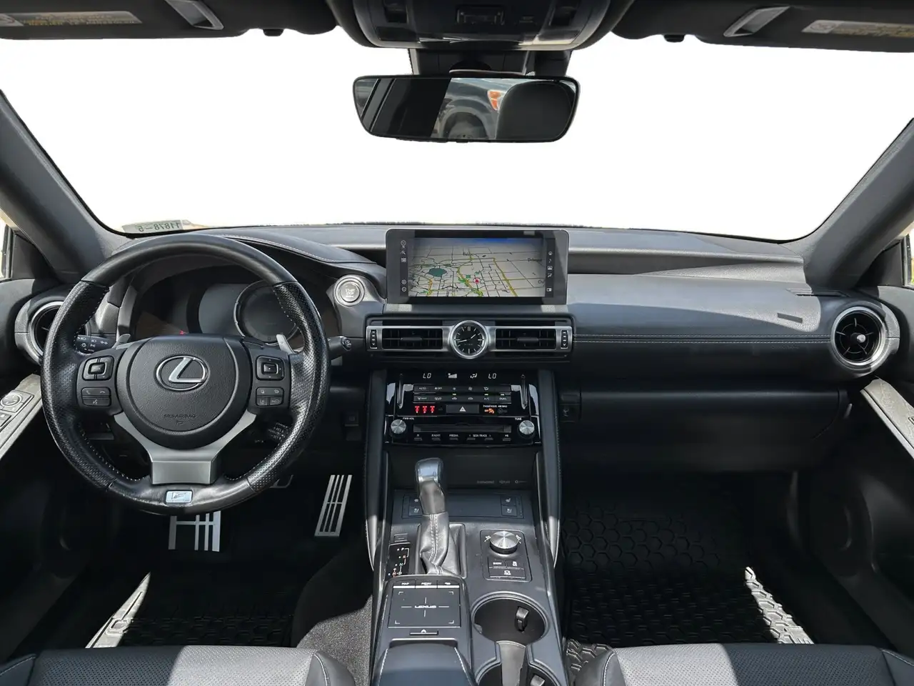 Lexus IS снимка Lexus IS