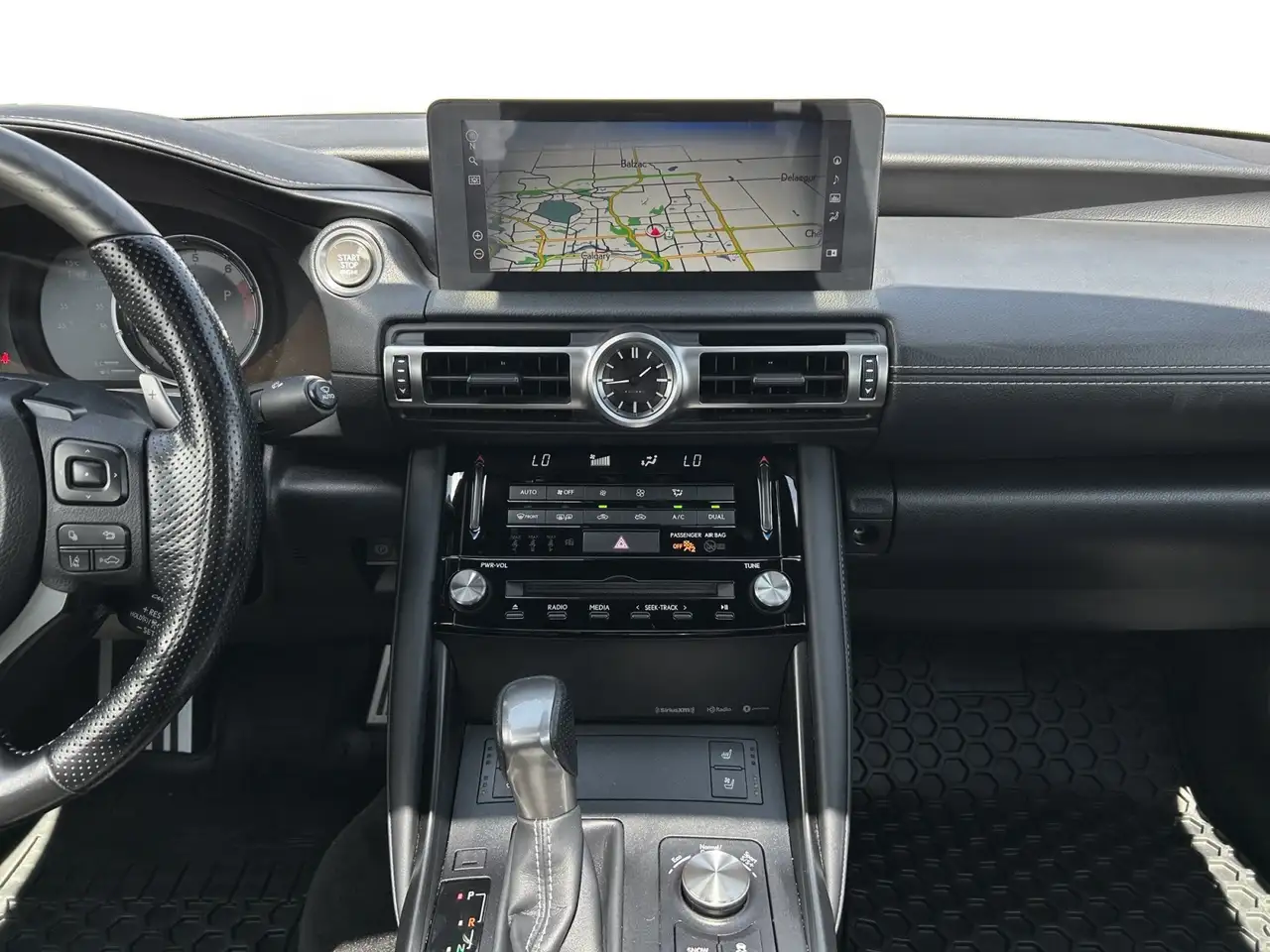 Lexus IS снимка Lexus IS