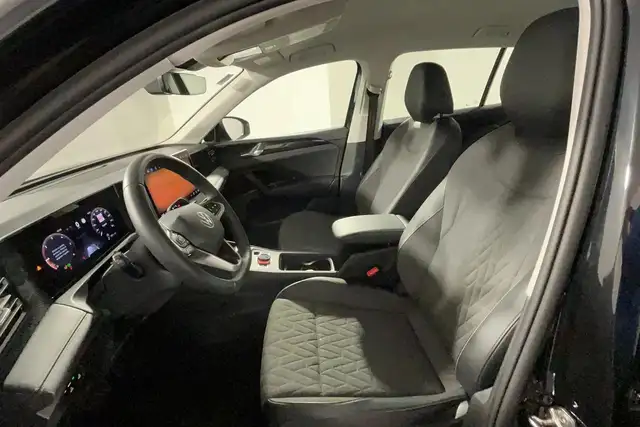 Volkswagen Tiguan view 15