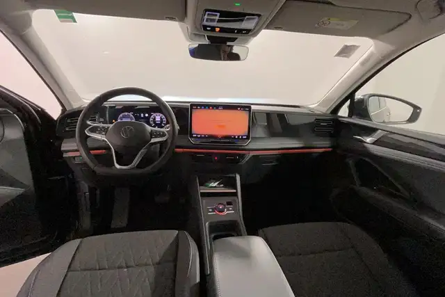 Volkswagen Tiguan view 7