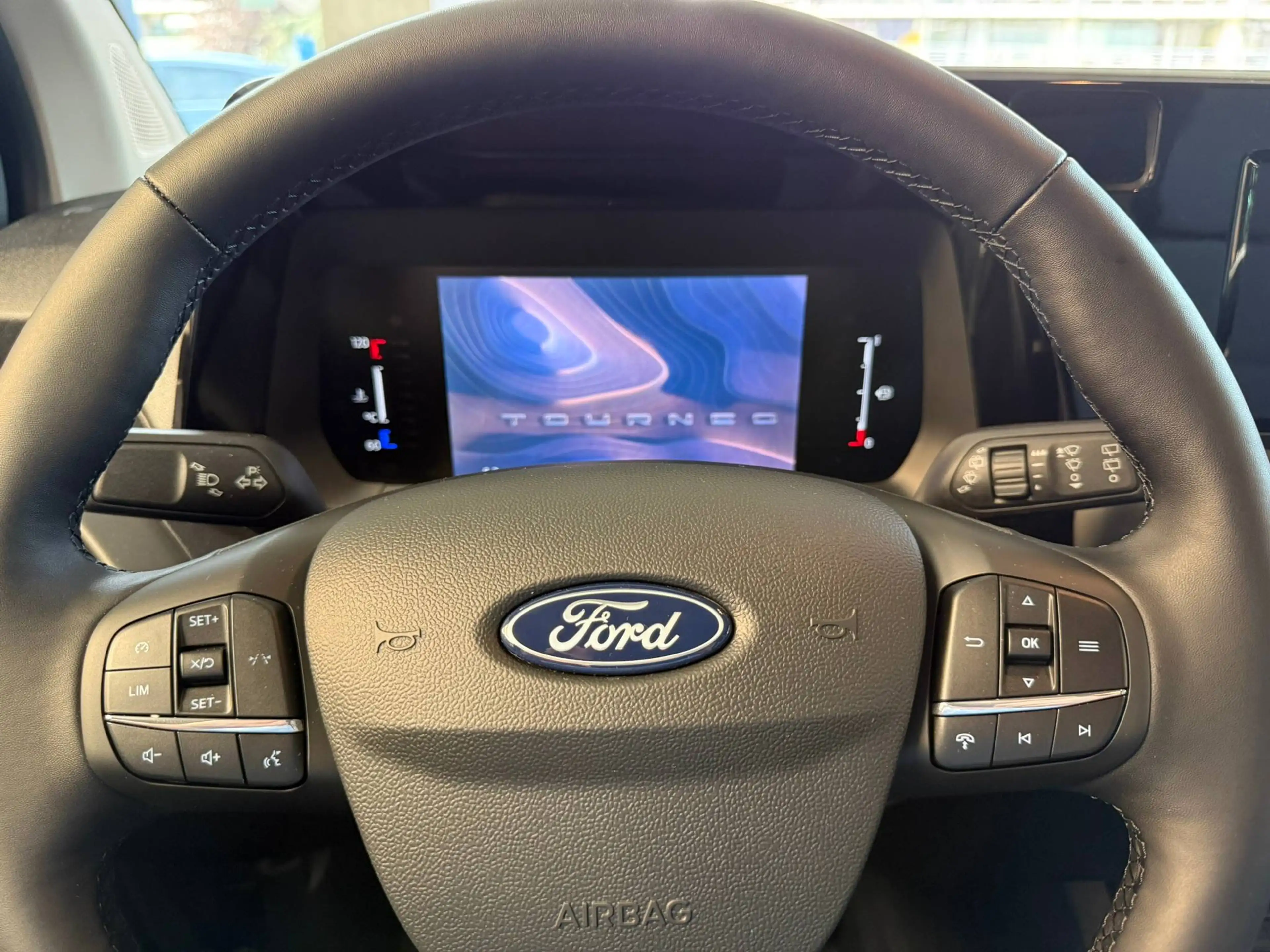 Ford Tourneo Courier Titanium 125pk Automaat A7 + Winter Pack/CAMERA - NIEUW !! — photo 6