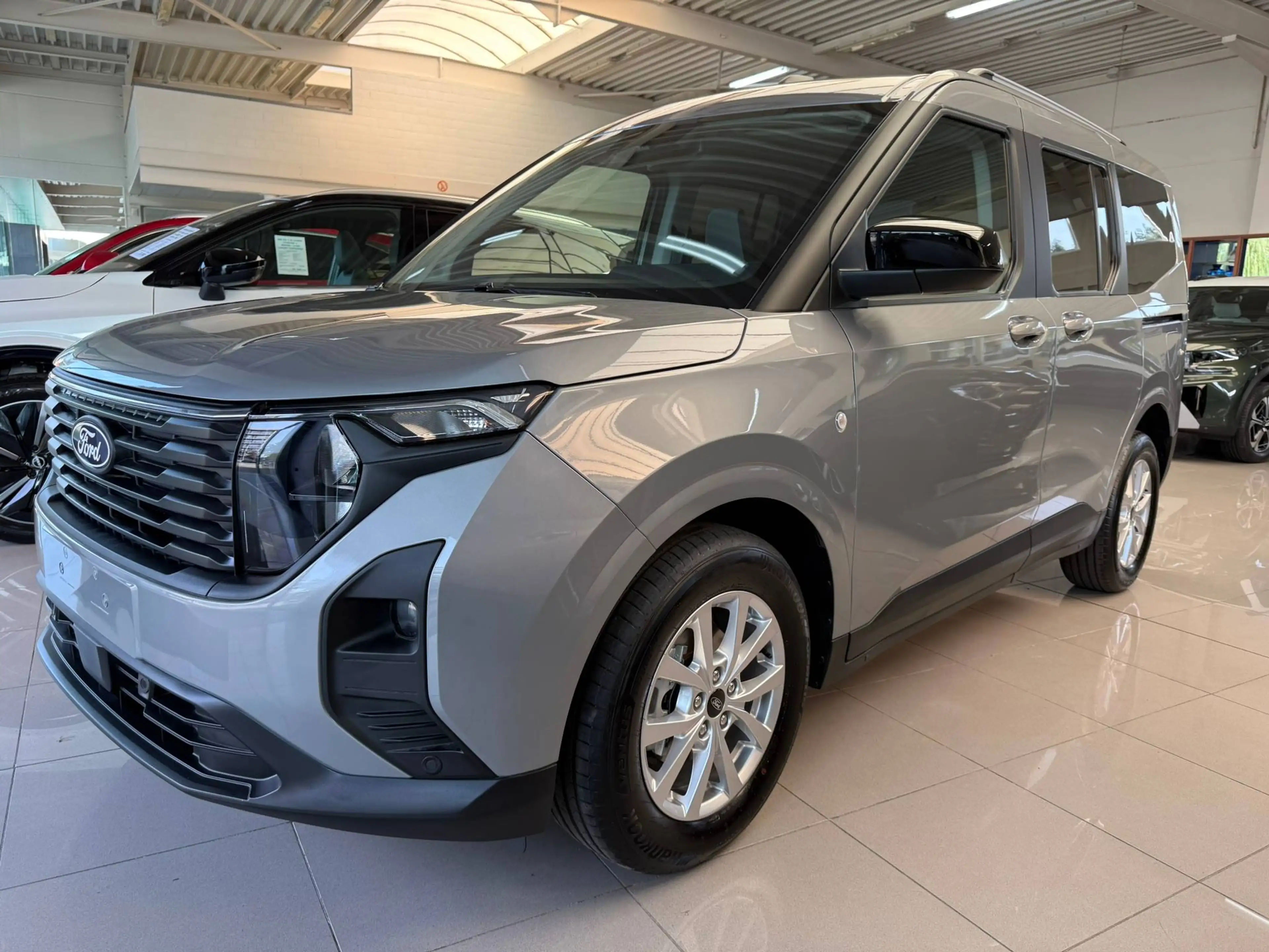Ford Tourneo Courier Titanium 125pk Automaat A7 + Winter Pack/CAMERA - NIEUW !! — photo 12