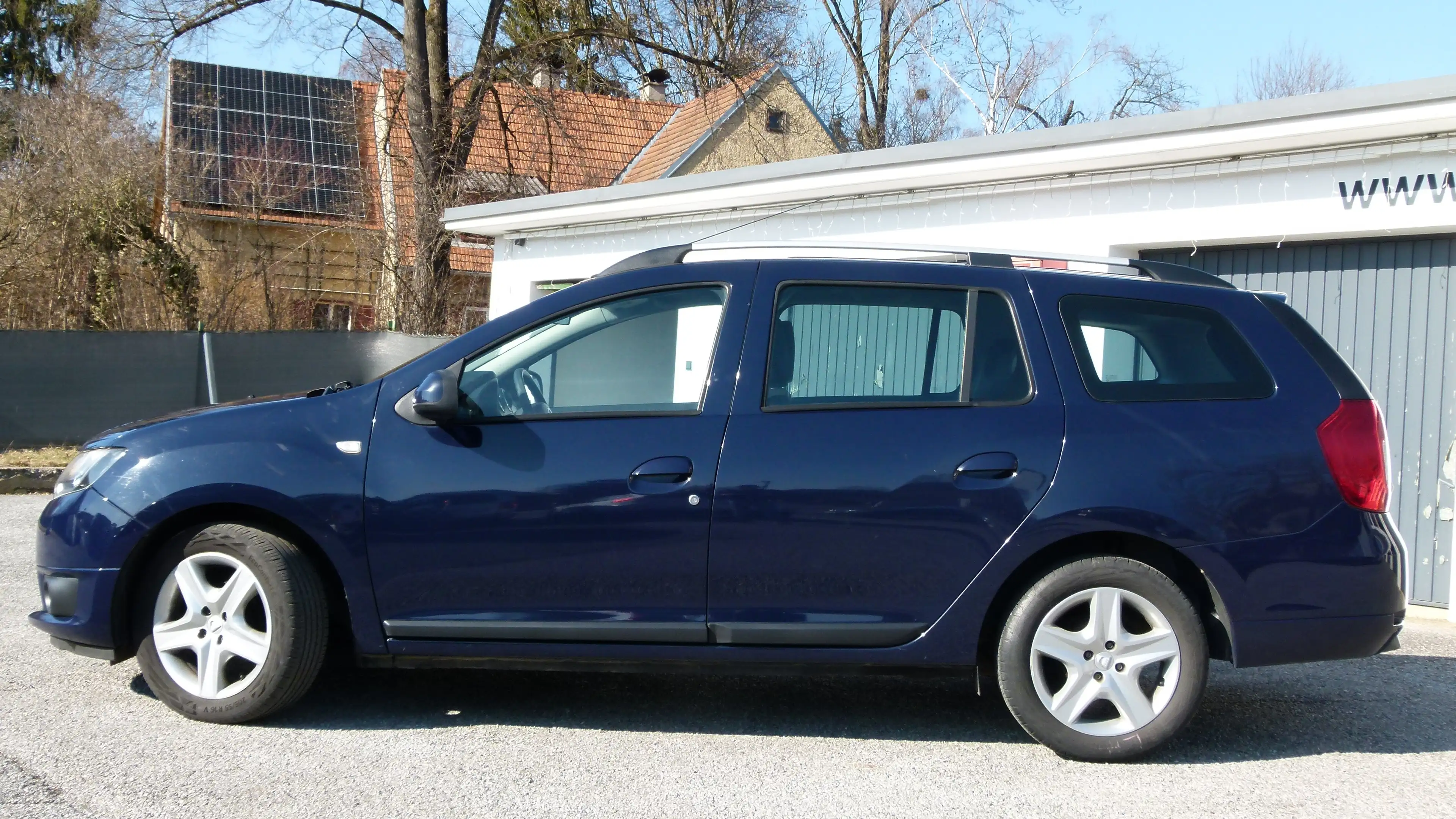 Dacia Logan MCV dCi 75 *1.BESITZ*KLIMA*PICKERL 2/2027+4M* — photo 12