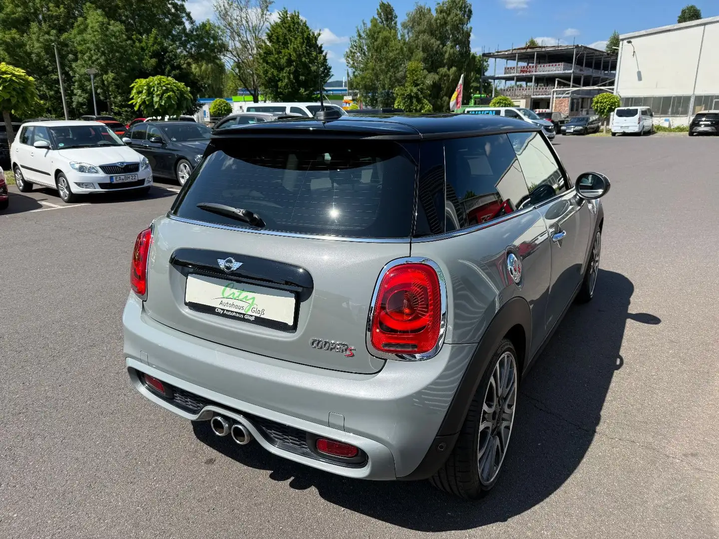 MINI Cooper S Chili +LED+PanDach+SHZ+Navi+20Tkm Gris - 2