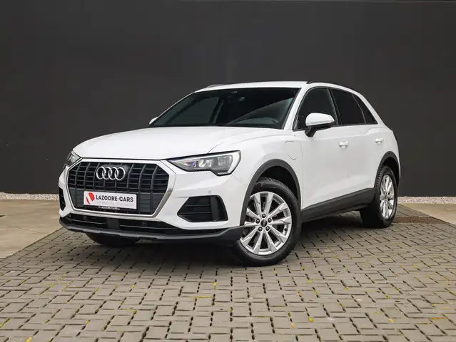 Audi Q3 Q3 PHEV 45 TFSIe Attraction S tron.(180 kW) Shadow line