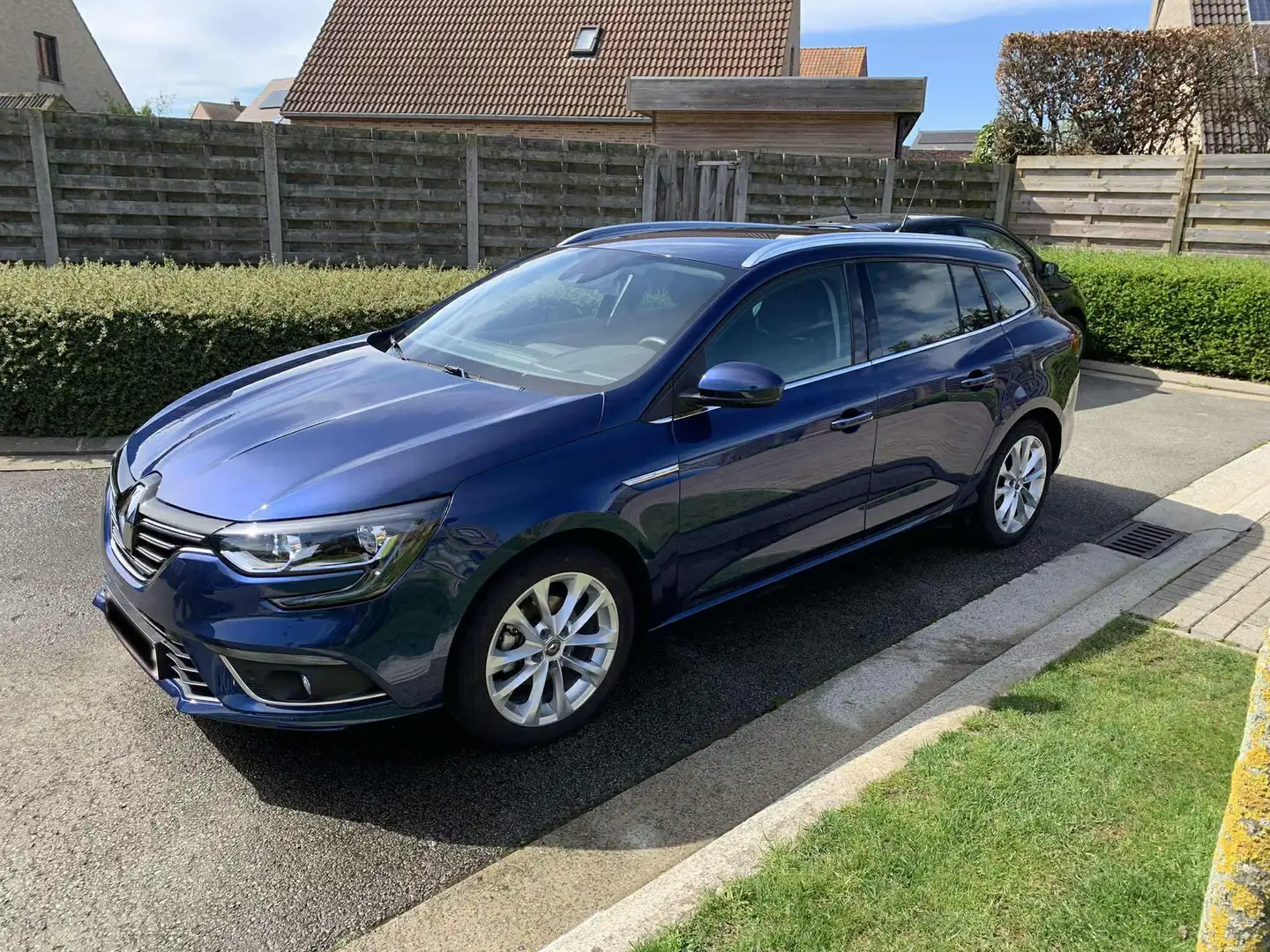 Renault Megane Megane Grandtour Intens TCE 115- GPS - CAM - blauw Bleu - 2