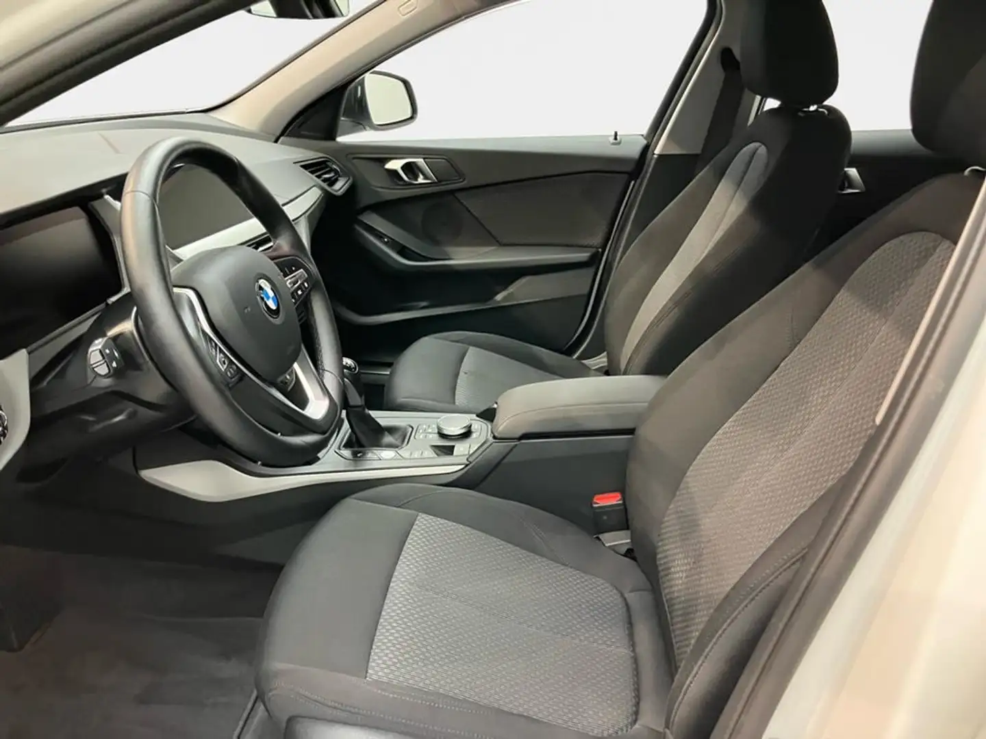 BMW 116 Advantage Weiß - 2