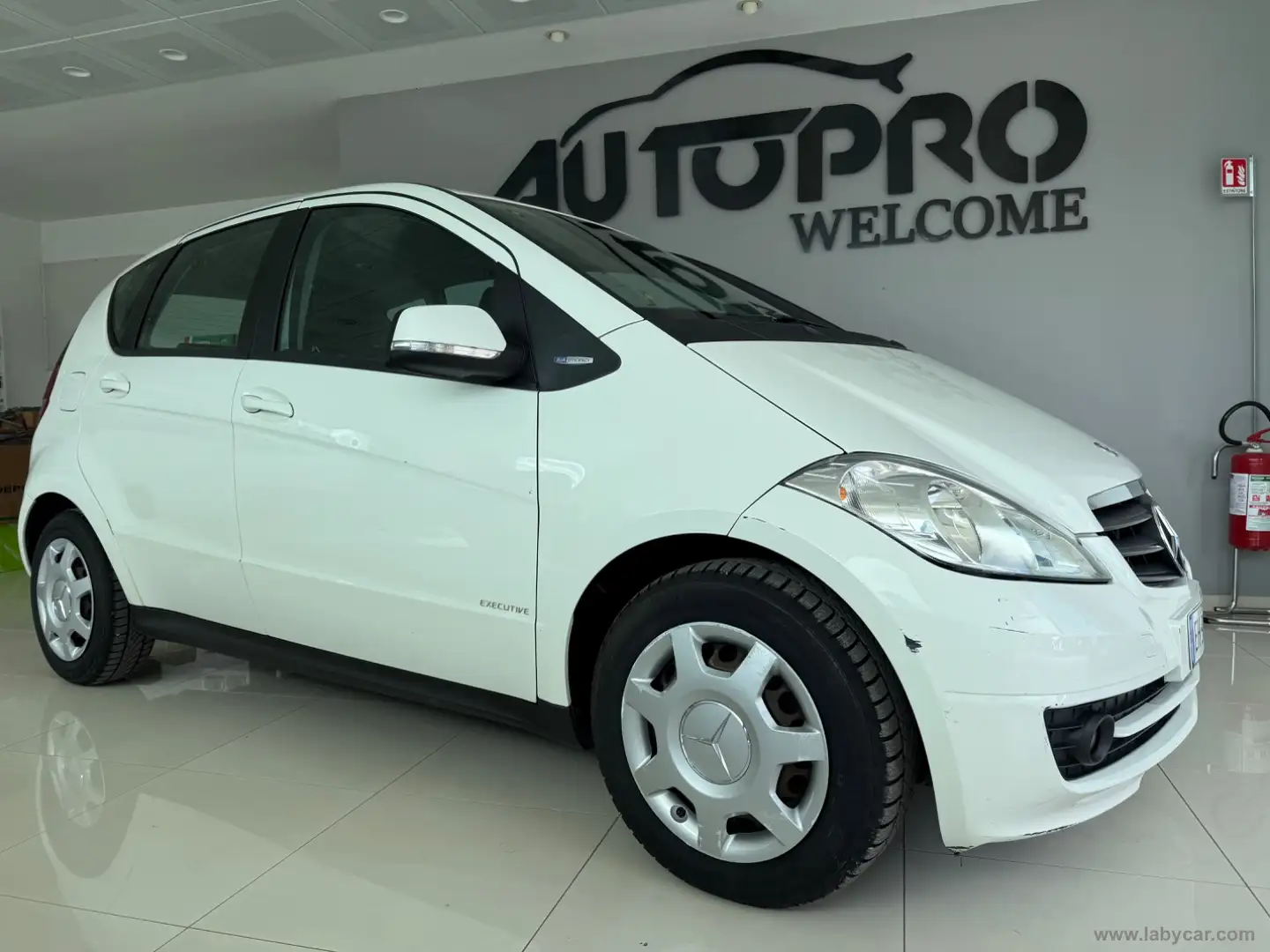 Mercedes-Benz A 160 A 160 BlueEFFICIENCY Executive Weiß - 2