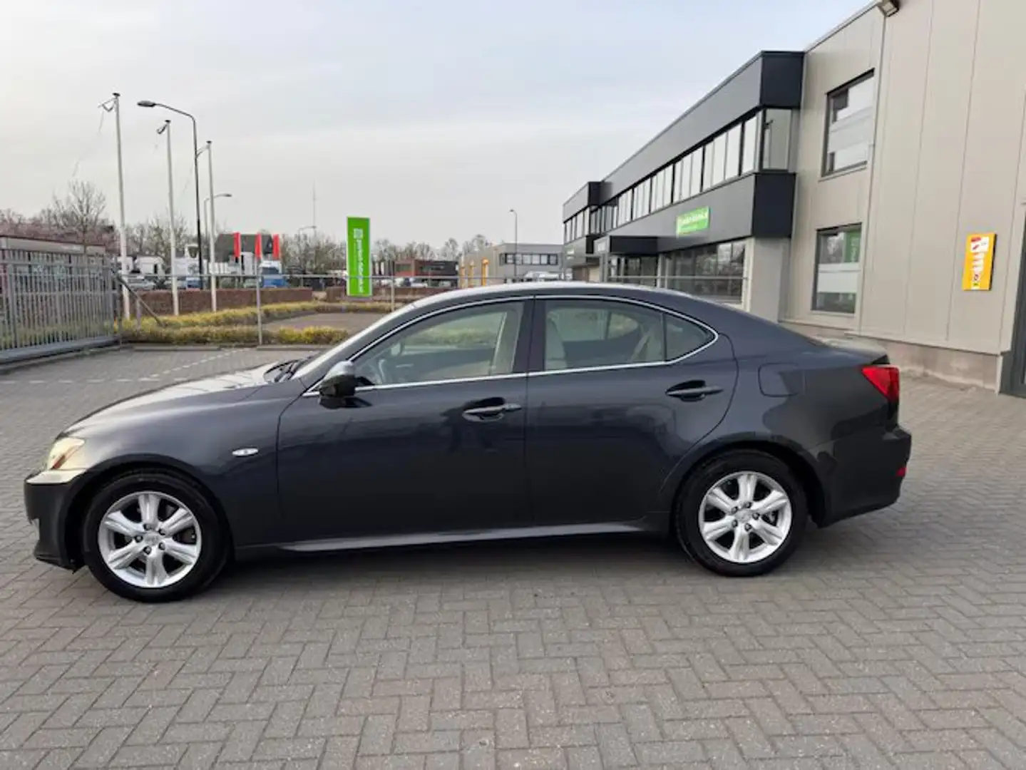 Lexus IS 250 IS 250 Aut. Sport Line Gris - 2