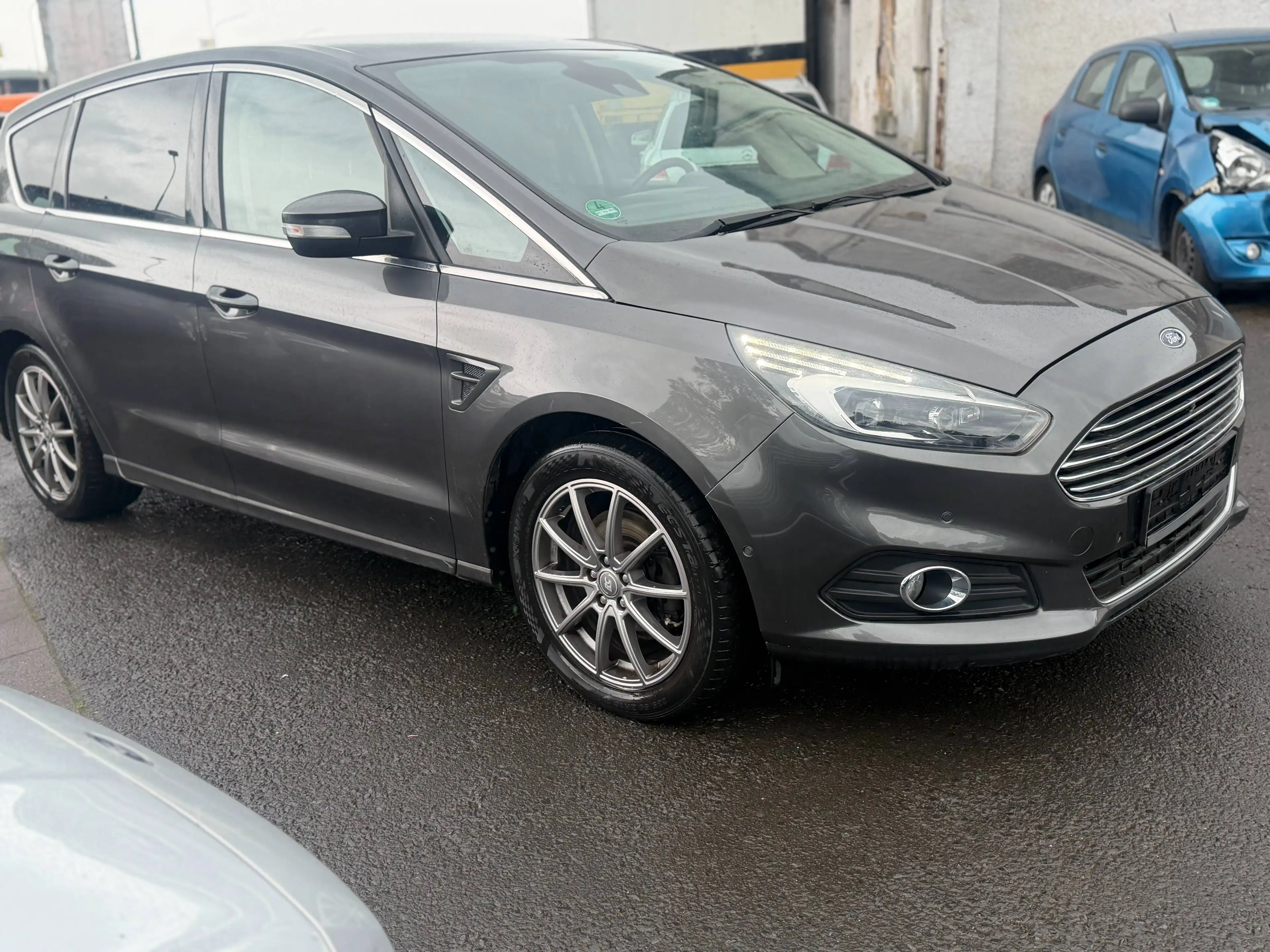 Ford S-Max Titanium — photo 6