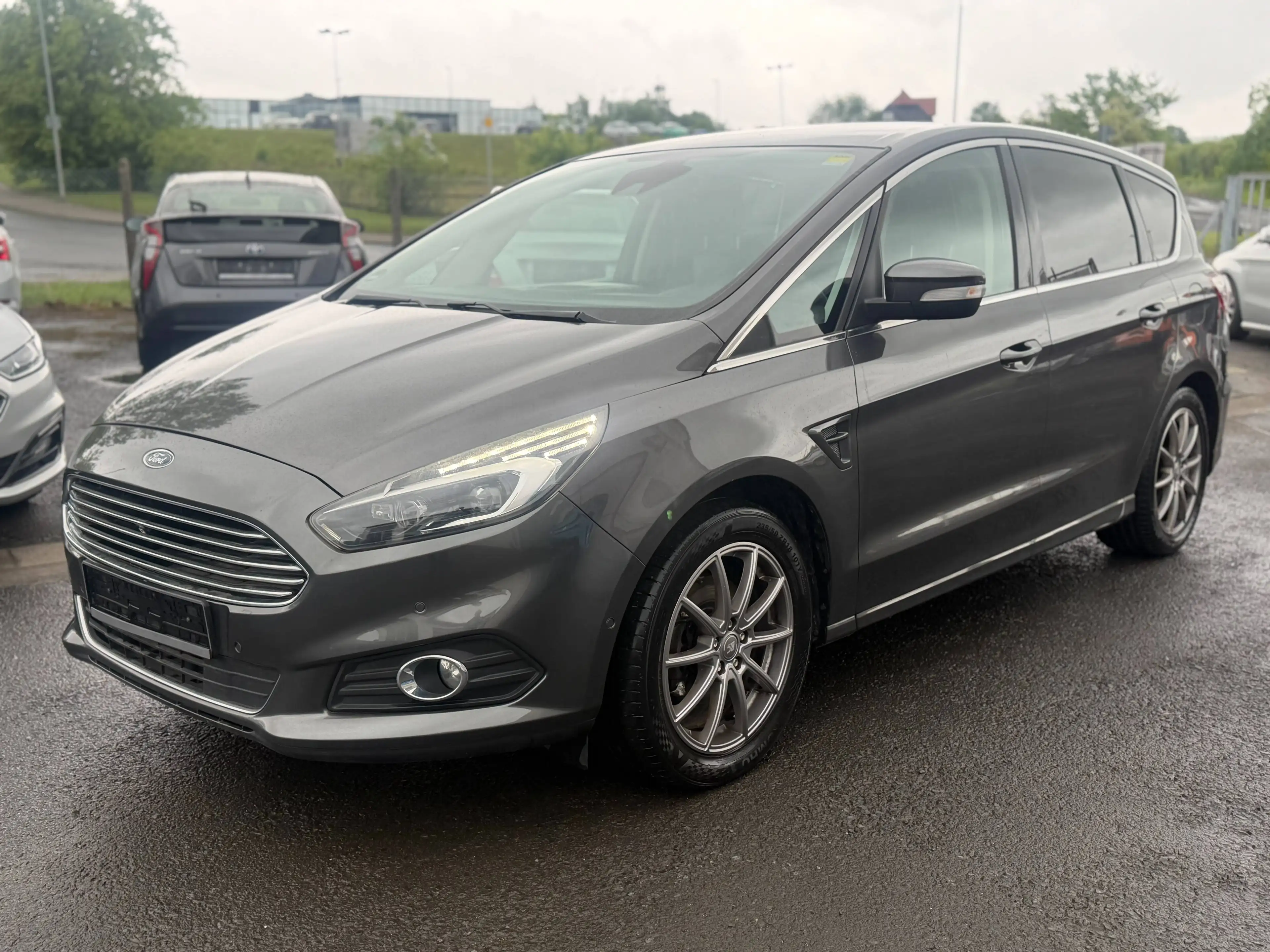 Ford S-Max Titanium — photo 2