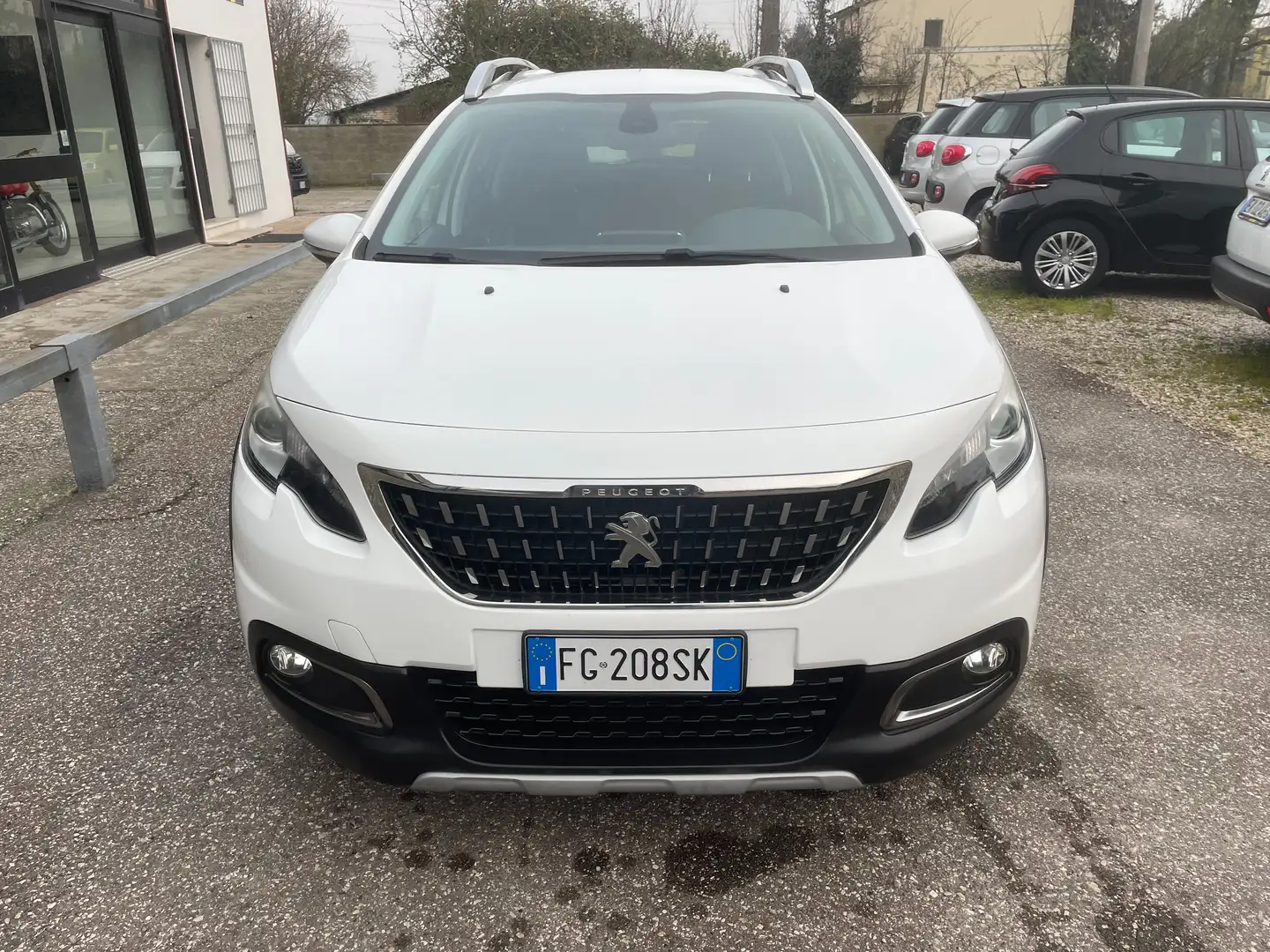 Peugeot 2008 2008 1.6 bluehdi Allure 100cv X NEOPATENATI Weiß - 2