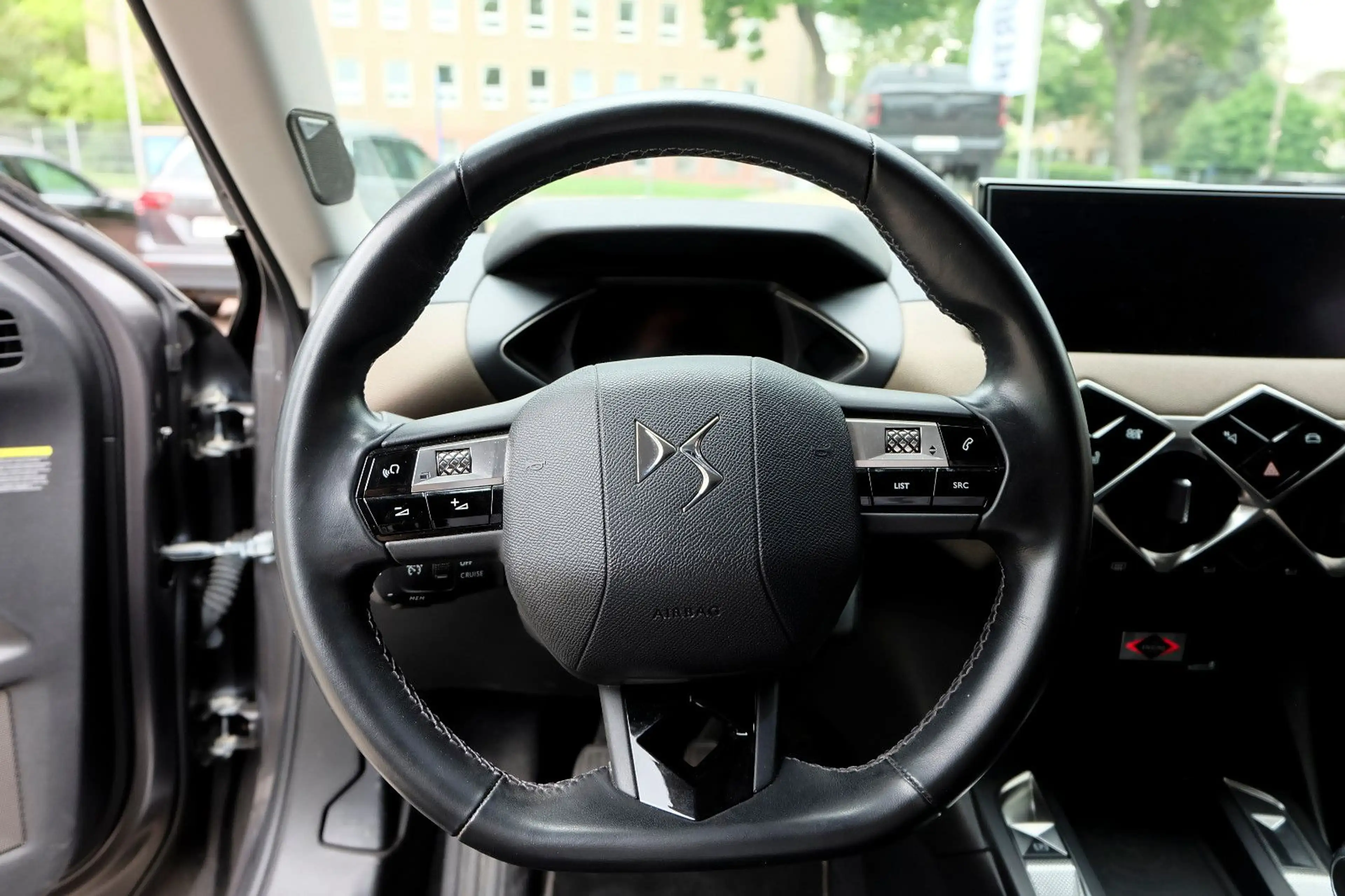 DS Automobiles DS 3 Crossback Crossback PureTech 100 SoChic HEADUP|LED|SHZ|PDC — photo 13