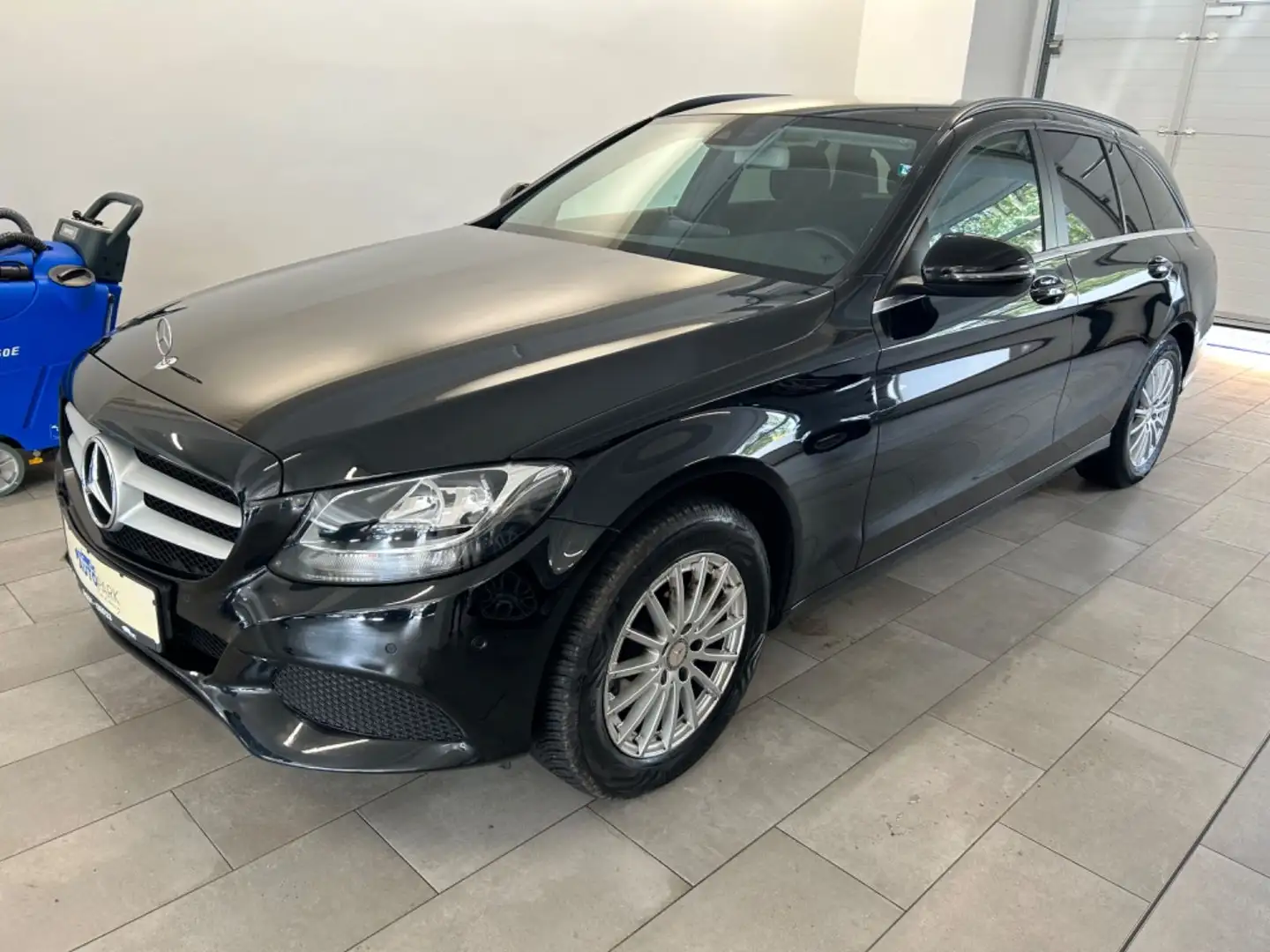 Mercedes-Benz C 220 T Automatik BlueTec / d Schwarz - 1