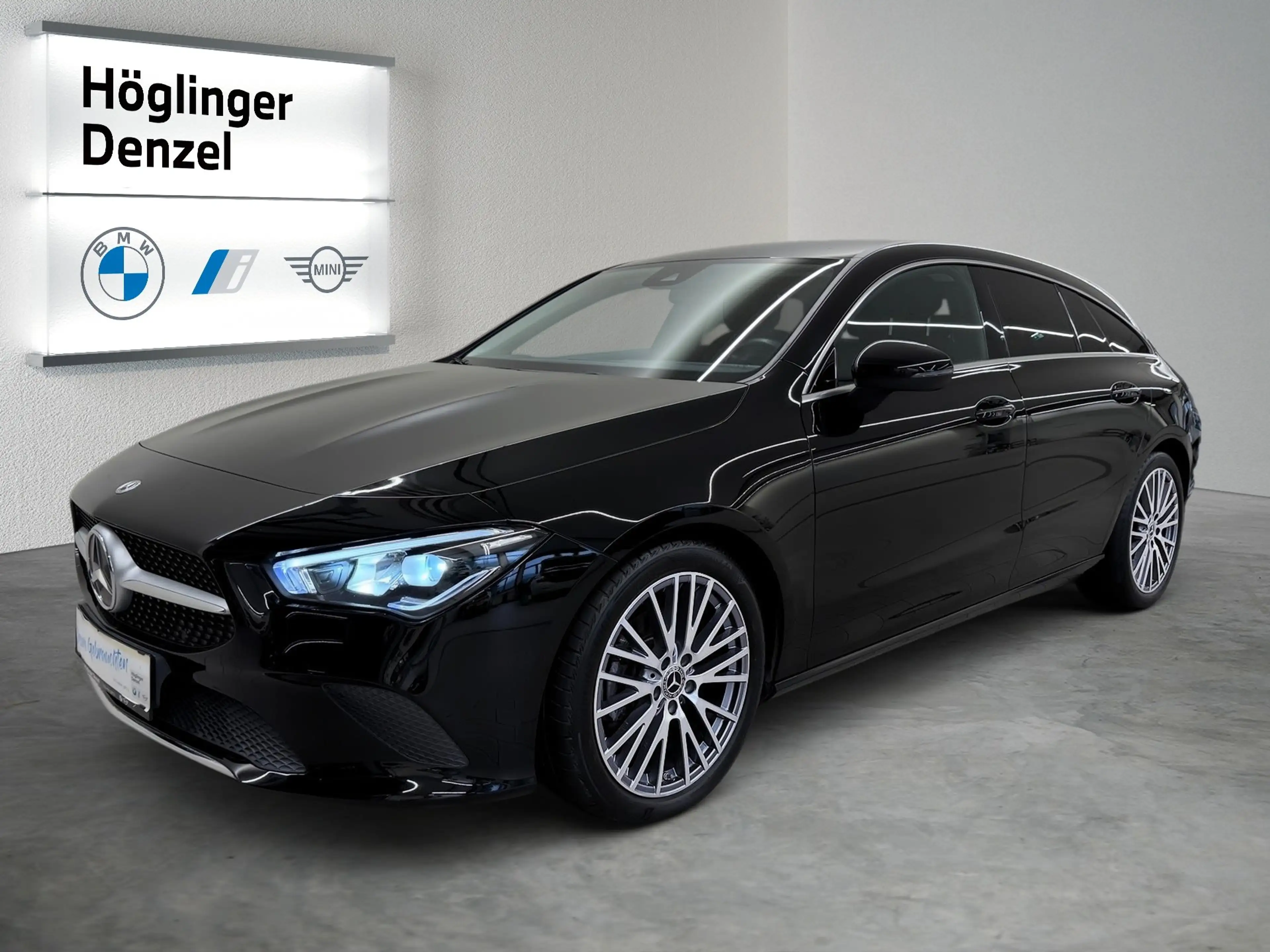Mercedes-Benz CLA 200 d Shooting Brake — photo 2