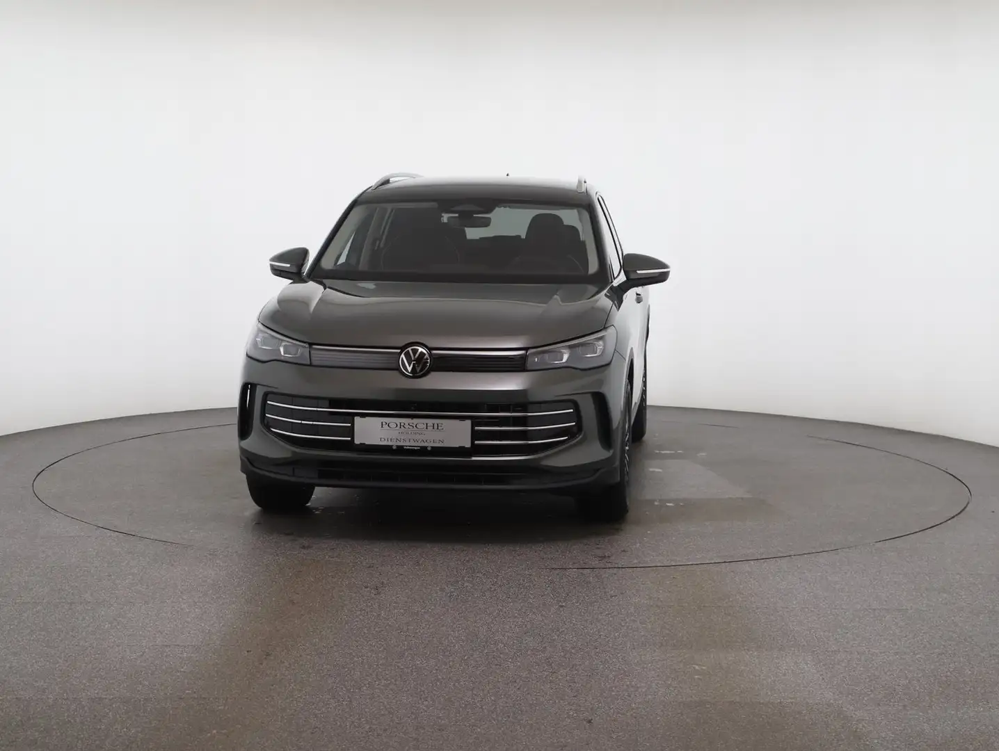 Volkswagen Tiguan Elegance eTSI DSG Grün - 2