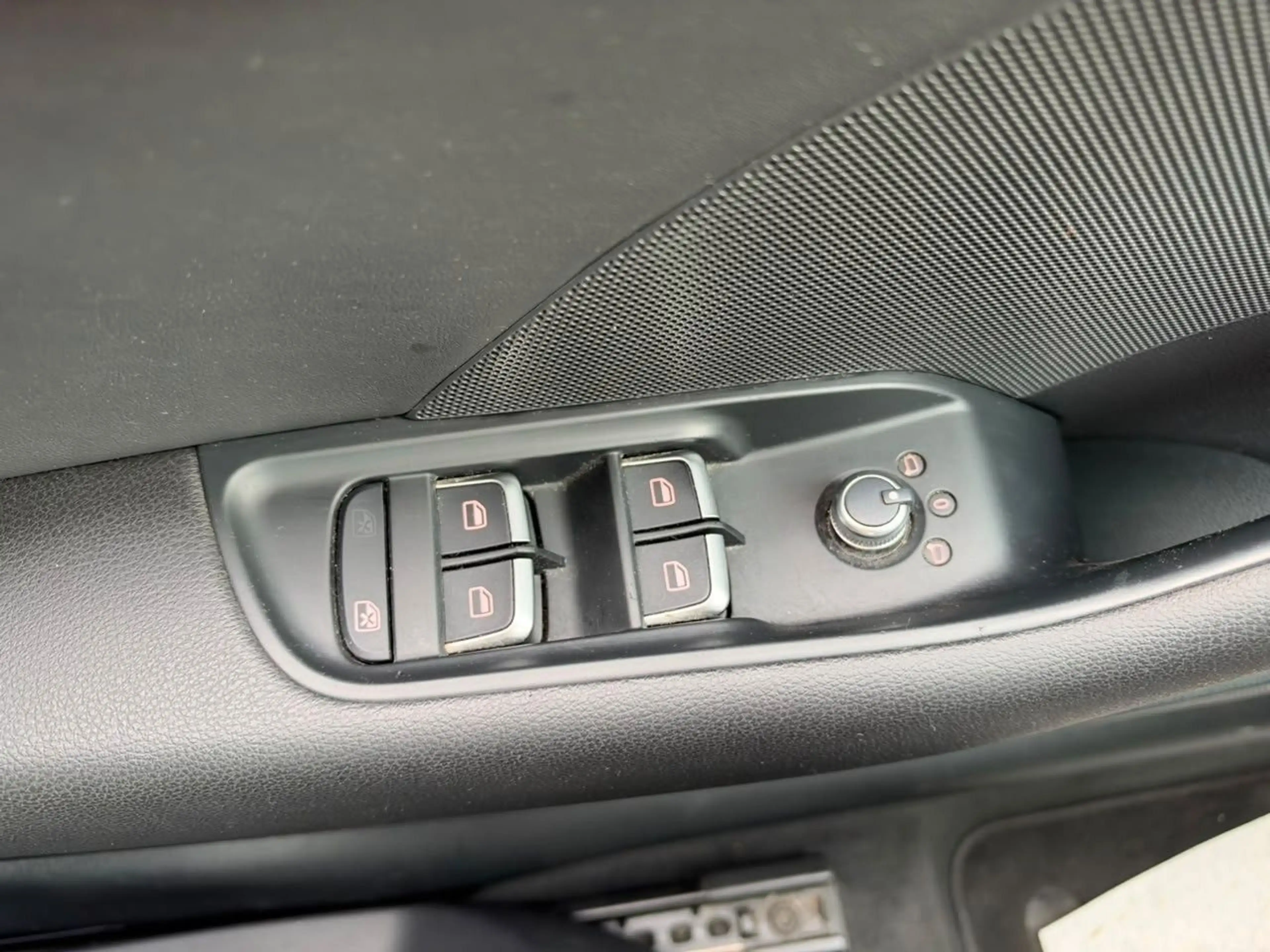 Audi A3 2.0 TDI Ambition Klimaautomatik Navi PDC — photo 29