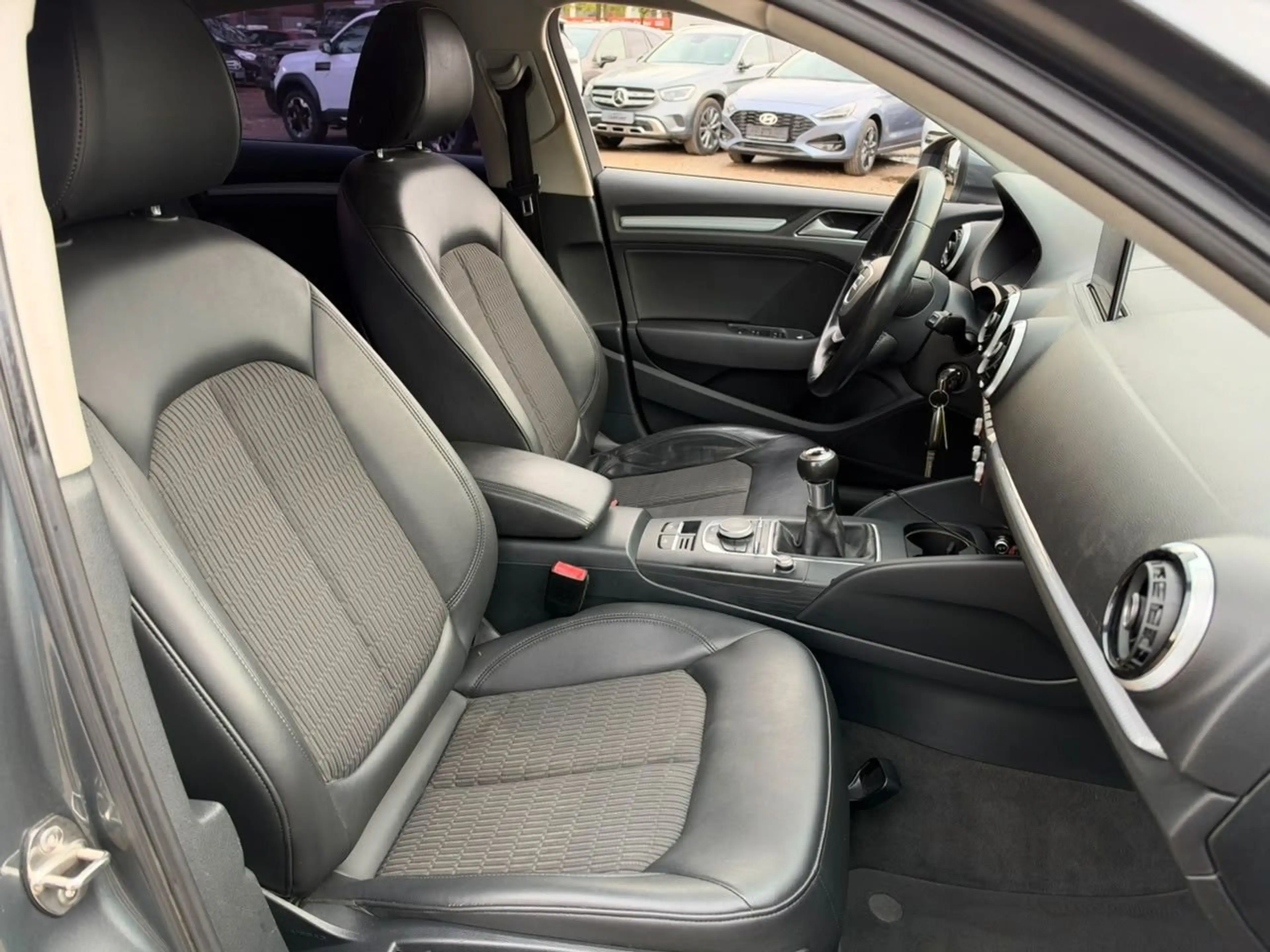 Audi A3 2.0 TDI Ambition Klimaautomatik Navi PDC — photo 19
