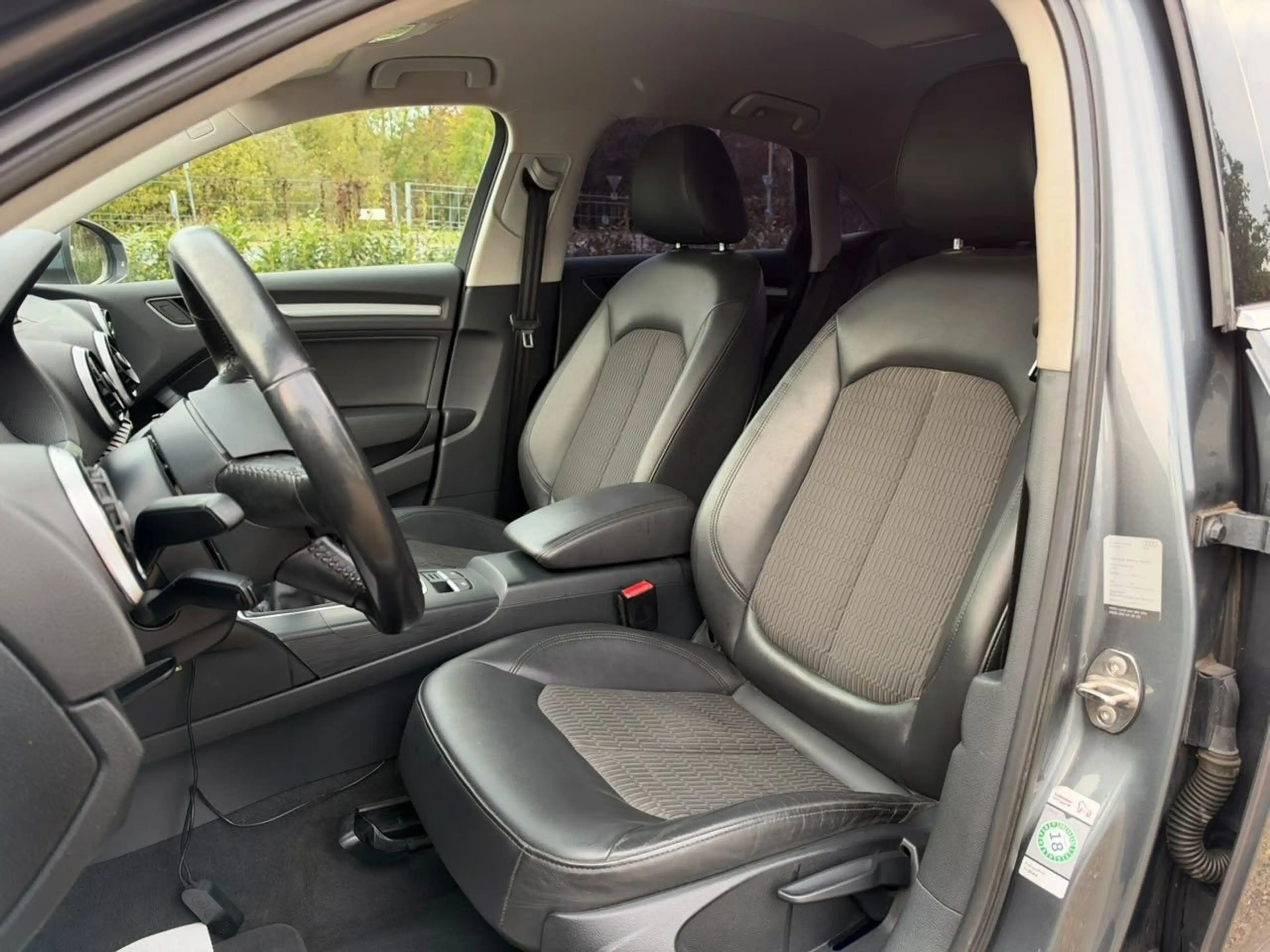 Audi A3 2.0 TDI Ambition Klimaautomatik Navi PDC — photo 14