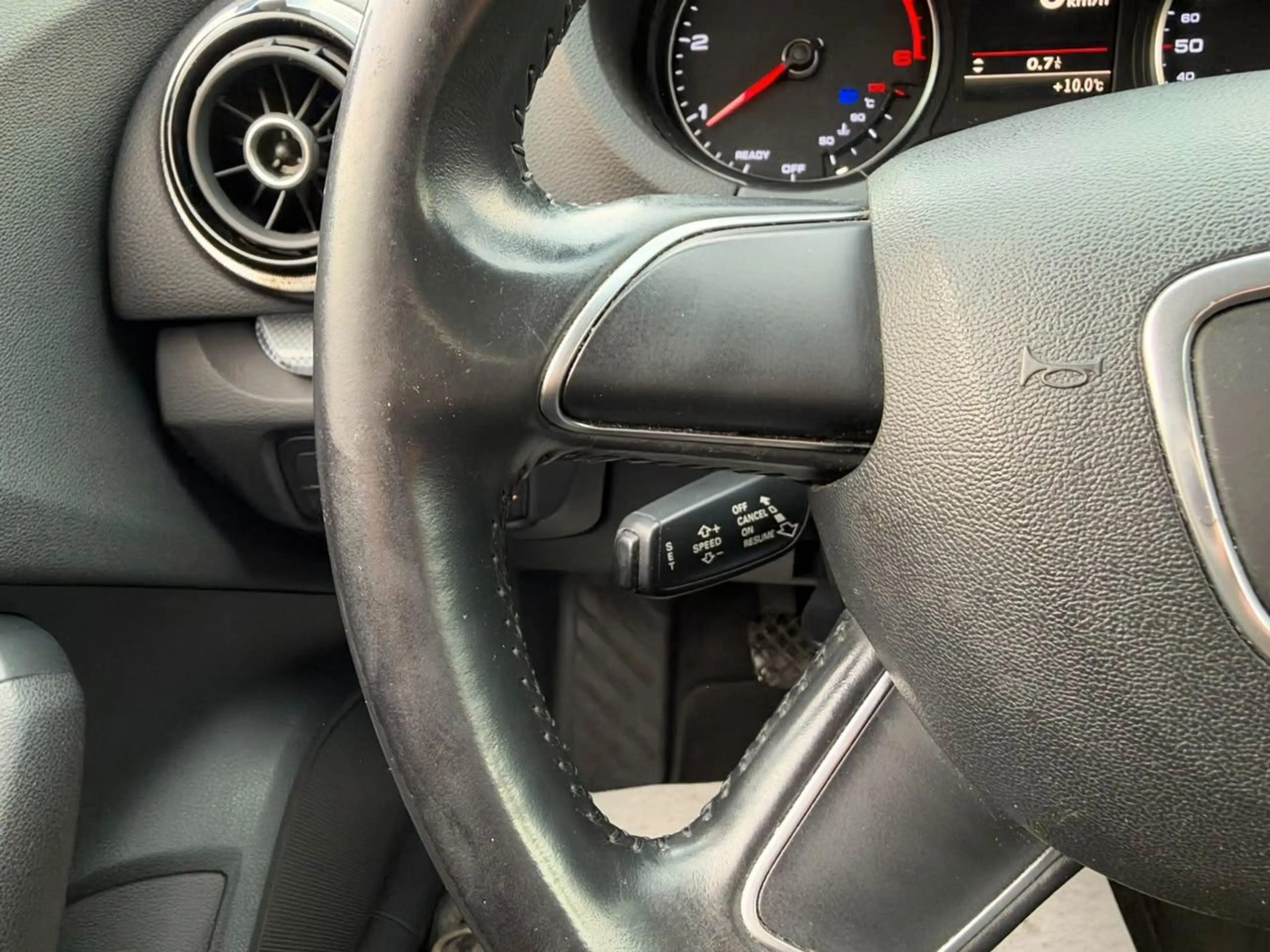 Audi A3 2.0 TDI Ambition Klimaautomatik Navi PDC — photo 27