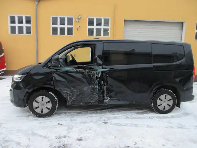 Volkswagen T7 Transporter Kasten 2.0 TDI Matrix ACC Kamera