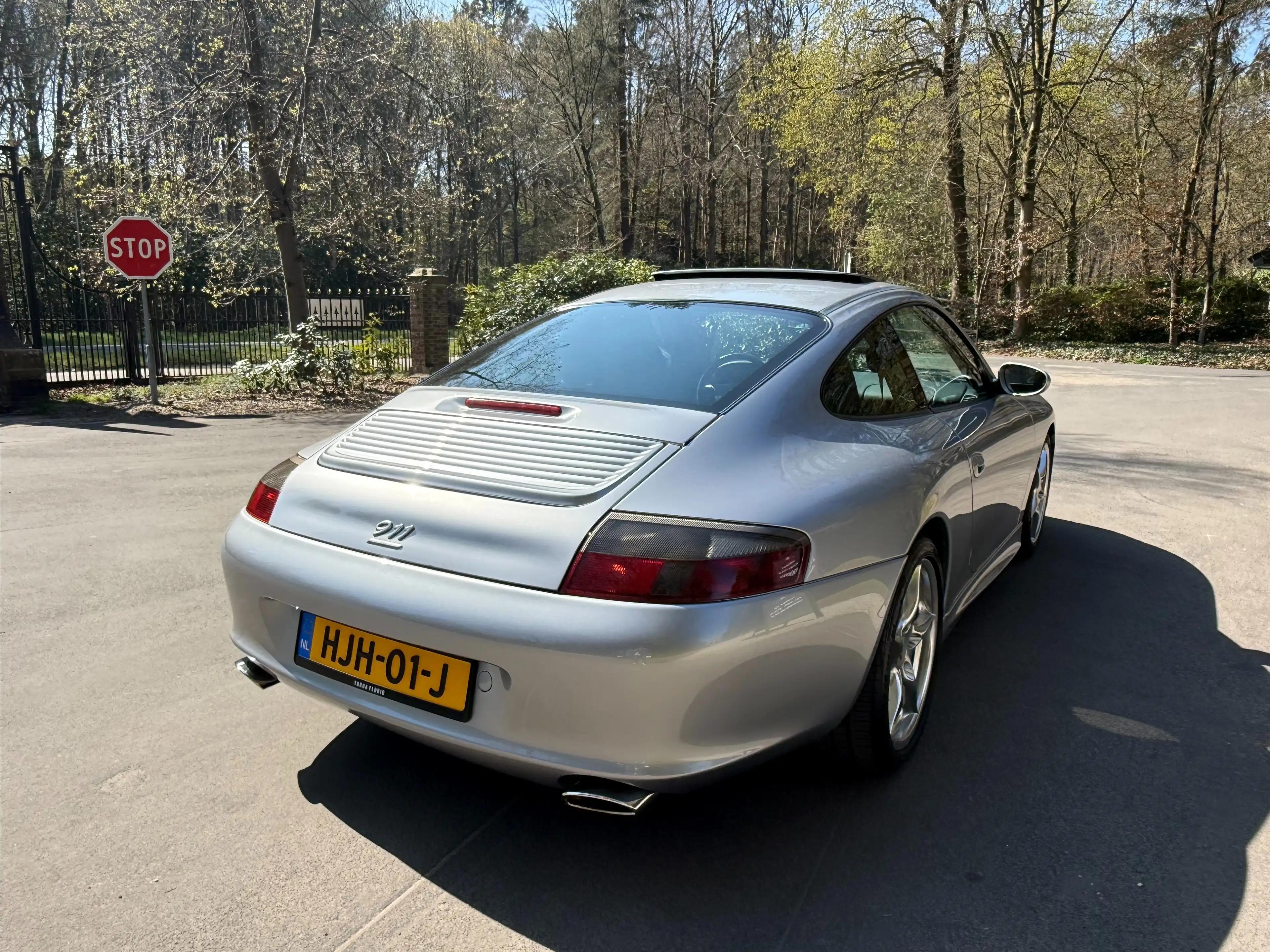 Porsche 996 3.6 Coupé Carrera 40 Jahre — photo 4
