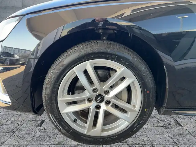 Audi A4 view 8