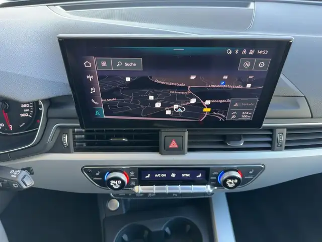 Audi A4 view 11