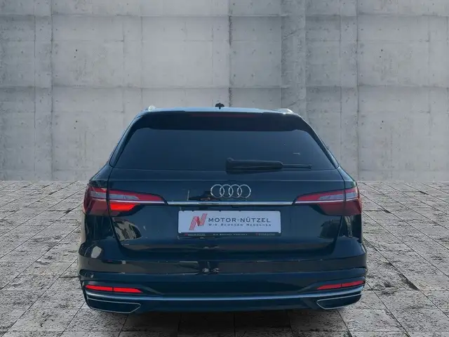 Audi A4 view 5