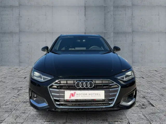 Audi A4 view 3