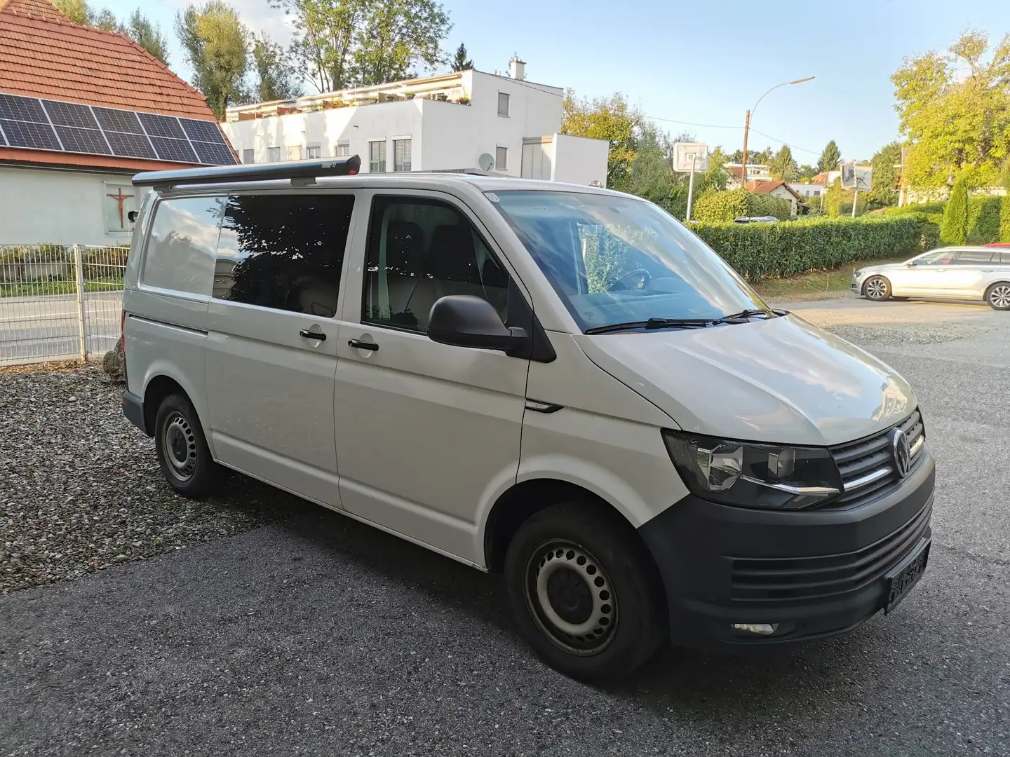Volkswagen T6 Transporter - 2