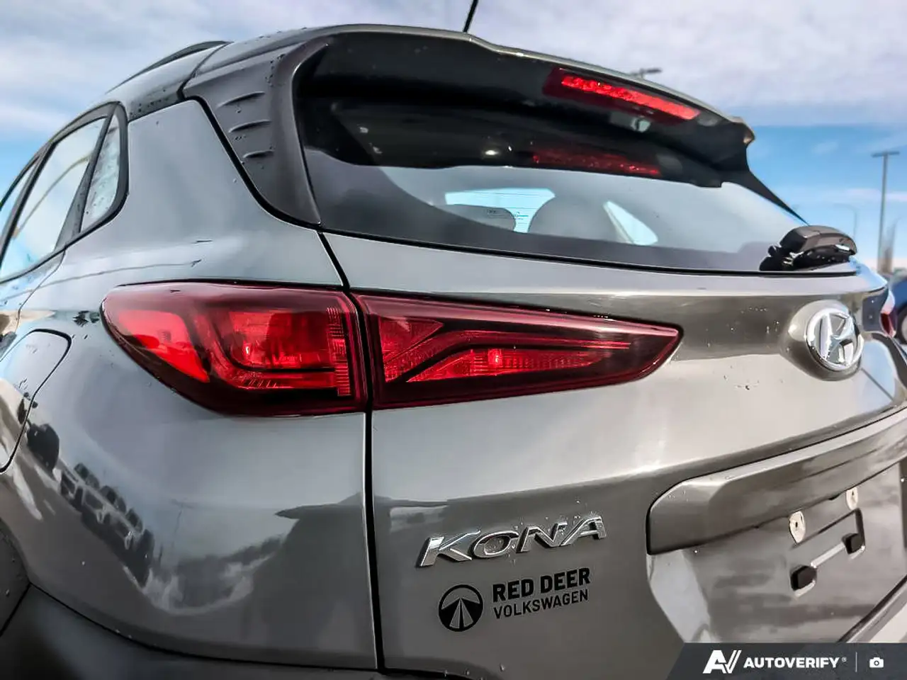 Hyundai KONA снимка Hyundai KONA