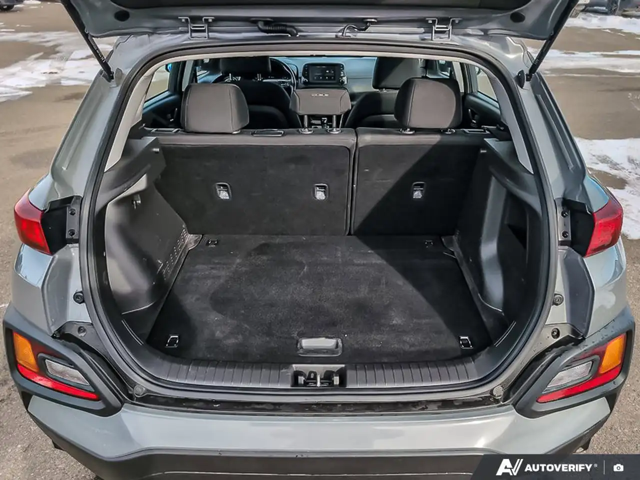 Hyundai KONA снимка Hyundai KONA